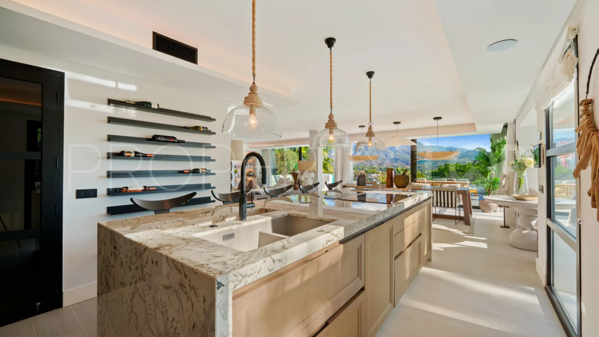Nueva Andalucia, villa en venta con 6 dormitorios