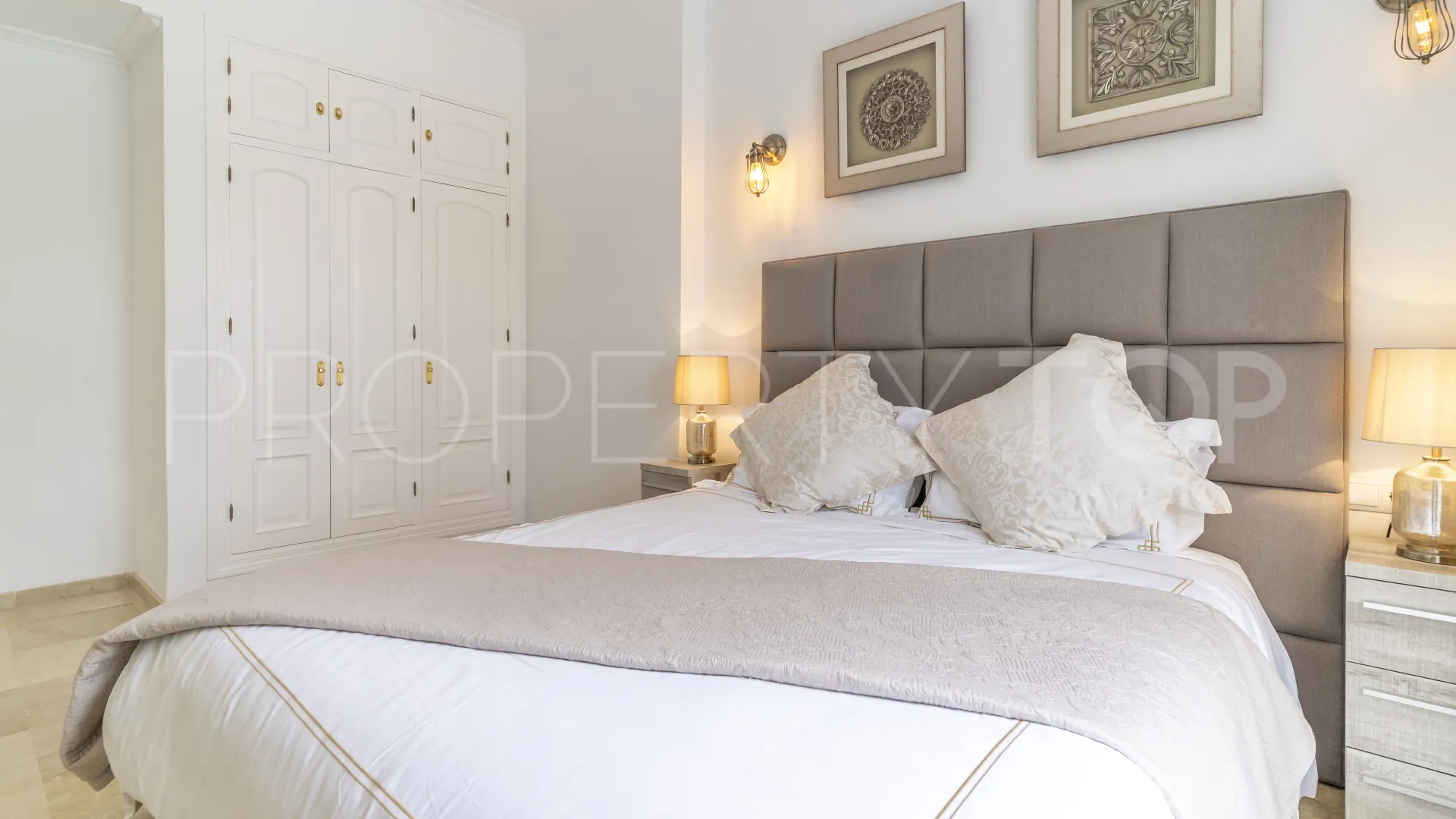 For sale 4 bedrooms villa in Sierra Blanca Country Club