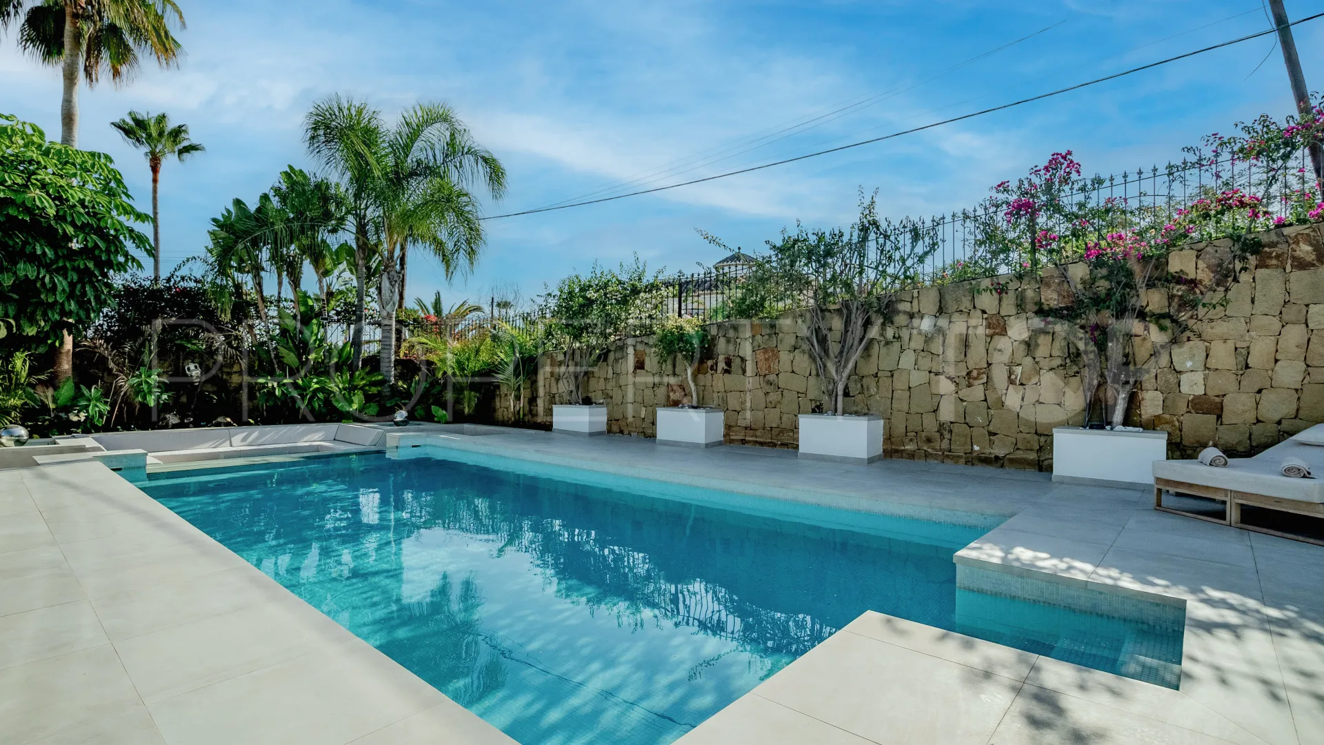 Nagüeles 6 bedrooms villa for sale