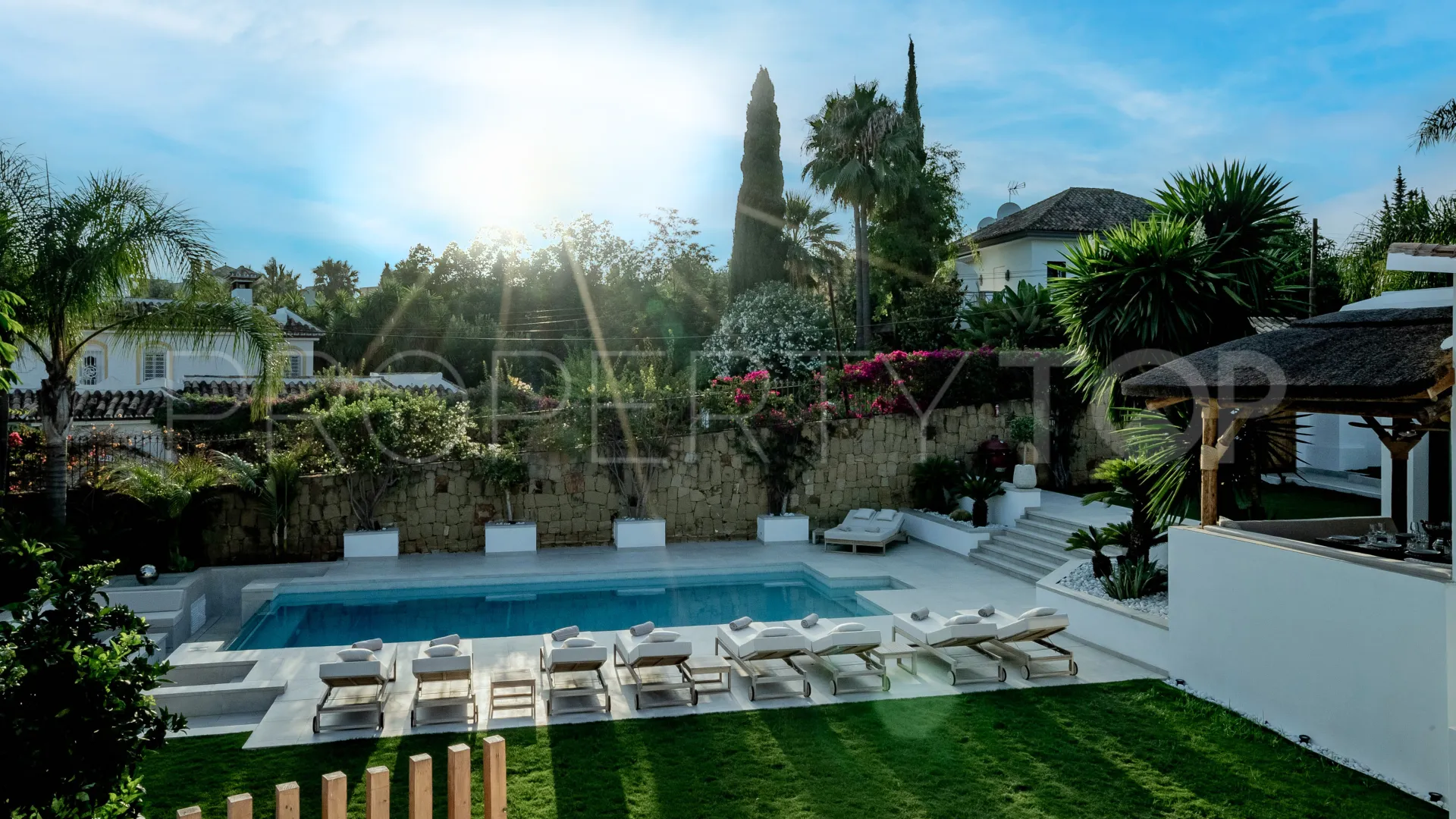 Nagüeles 6 bedrooms villa for sale