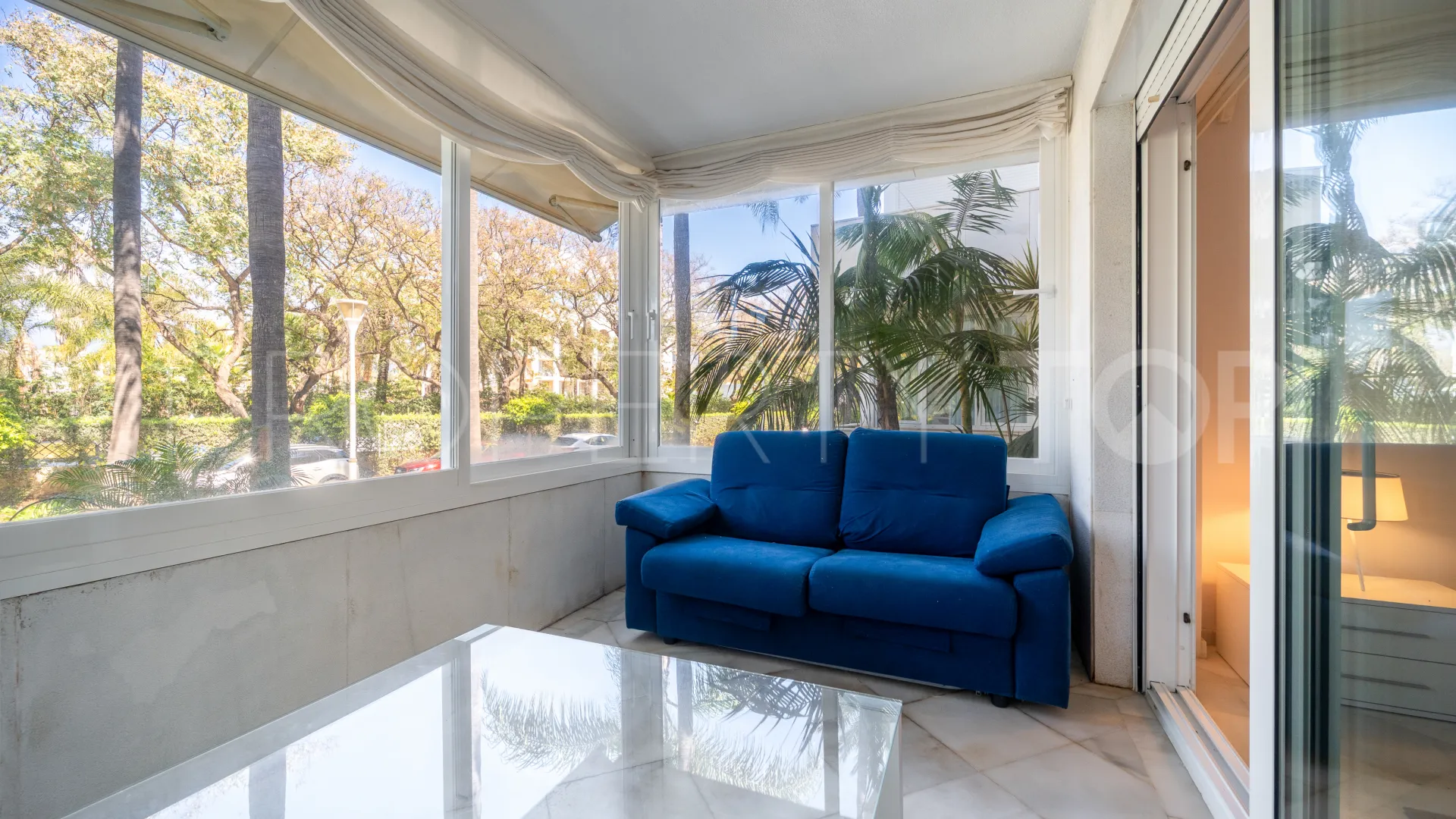 Apartamento planta baja con 3 dormitorios en venta en Los Granados