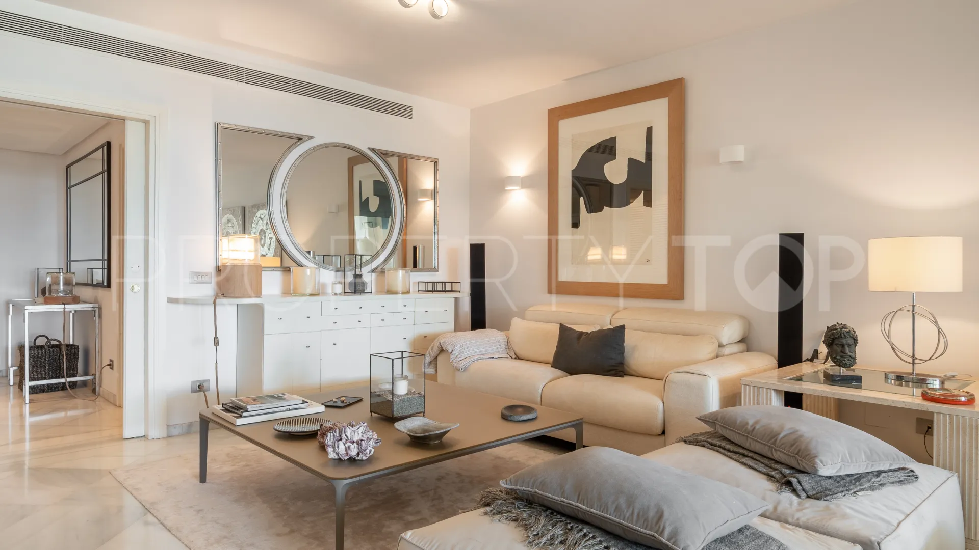 Apartamento planta baja con 3 dormitorios en venta en Los Granados
