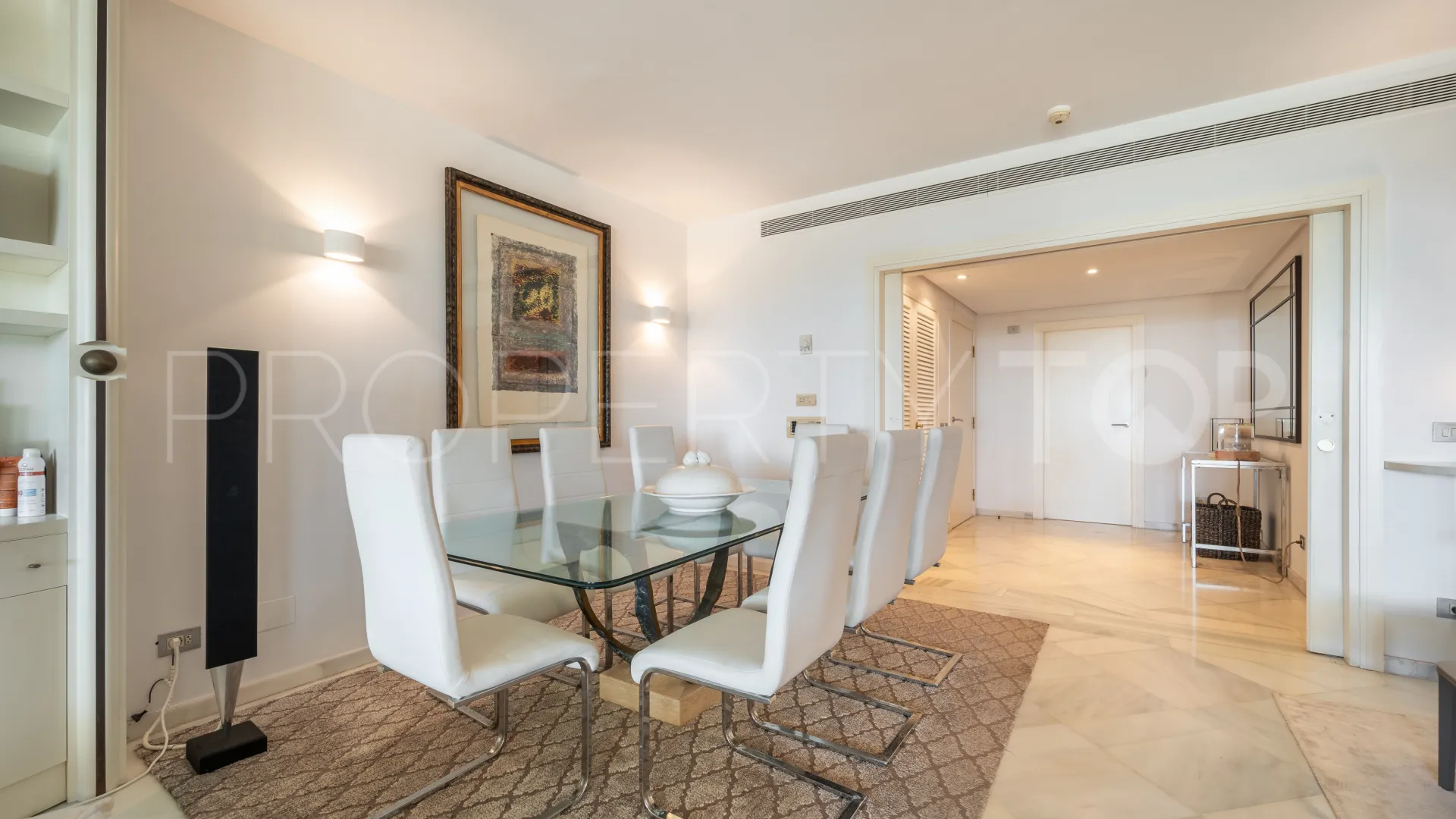Apartamento planta baja con 3 dormitorios en venta en Los Granados