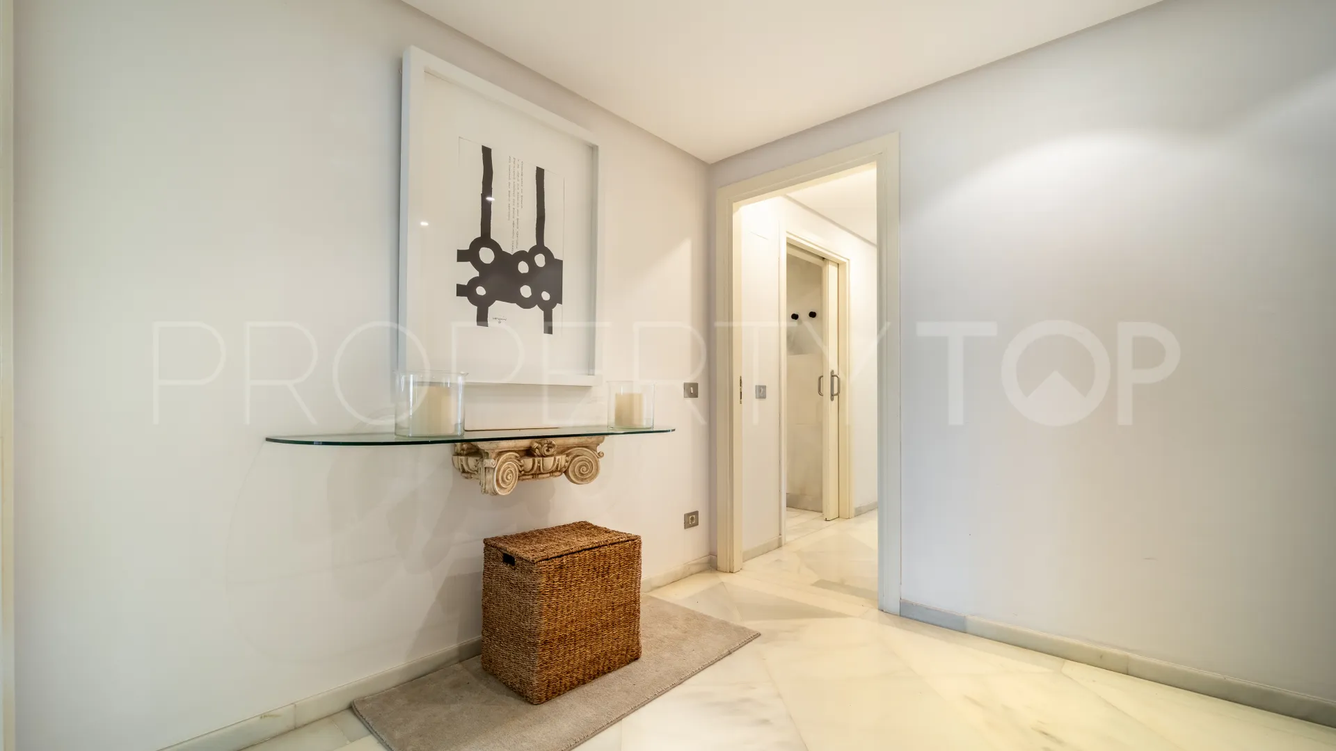 Apartamento planta baja con 3 dormitorios en venta en Los Granados