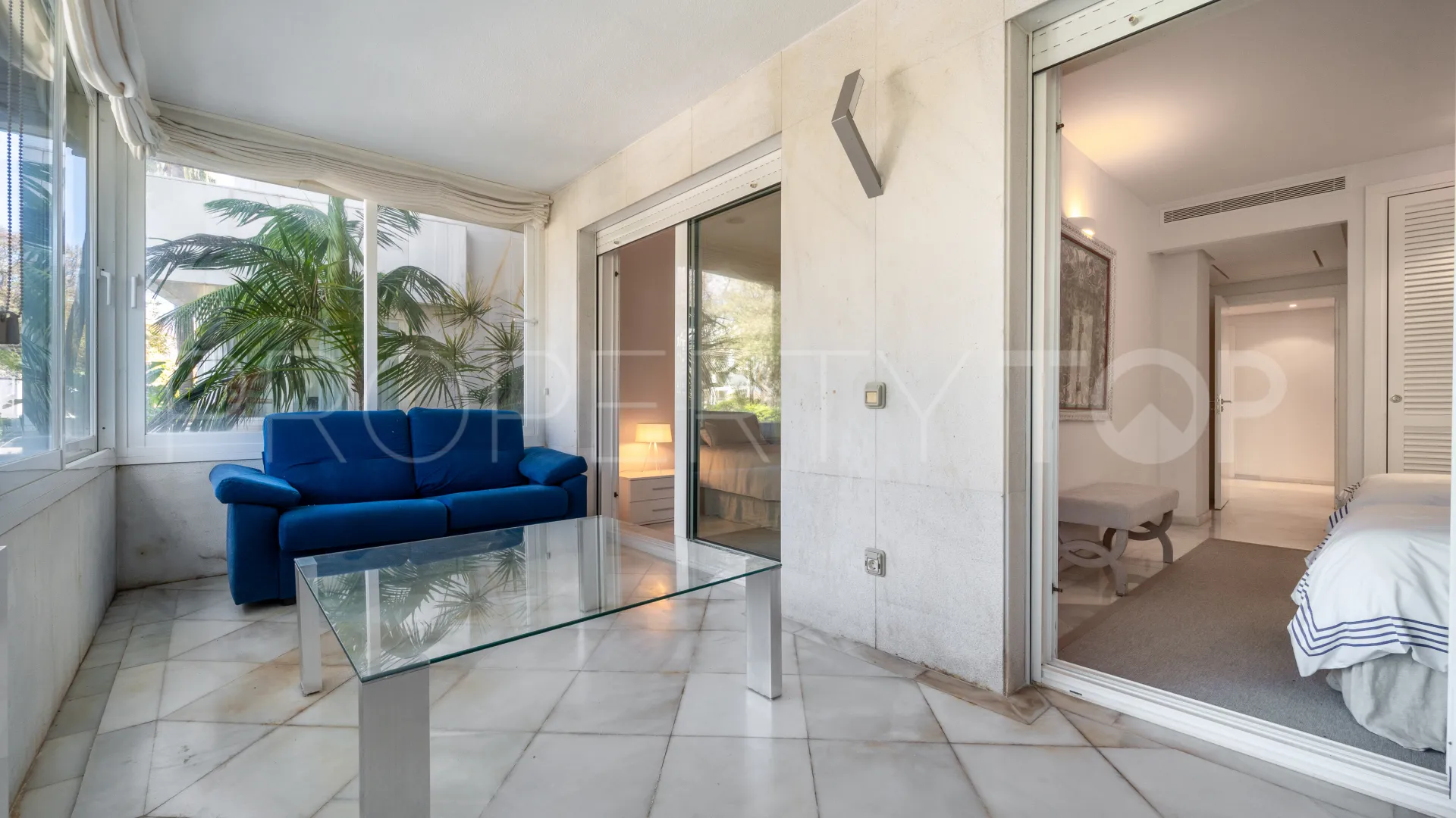Apartamento planta baja con 3 dormitorios en venta en Los Granados