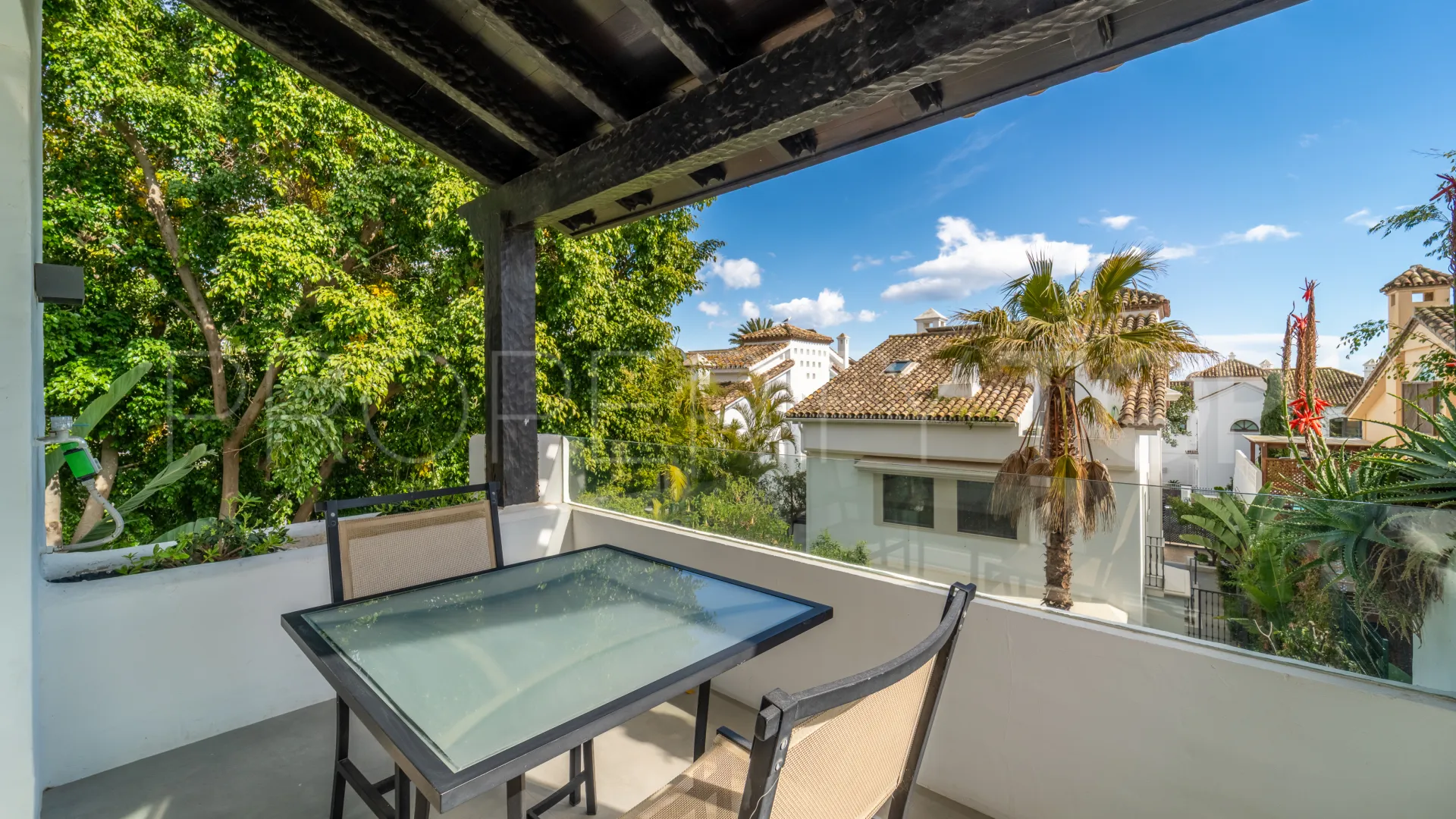 For sale duplex penthouse with 3 bedrooms in Marina Puente Romano