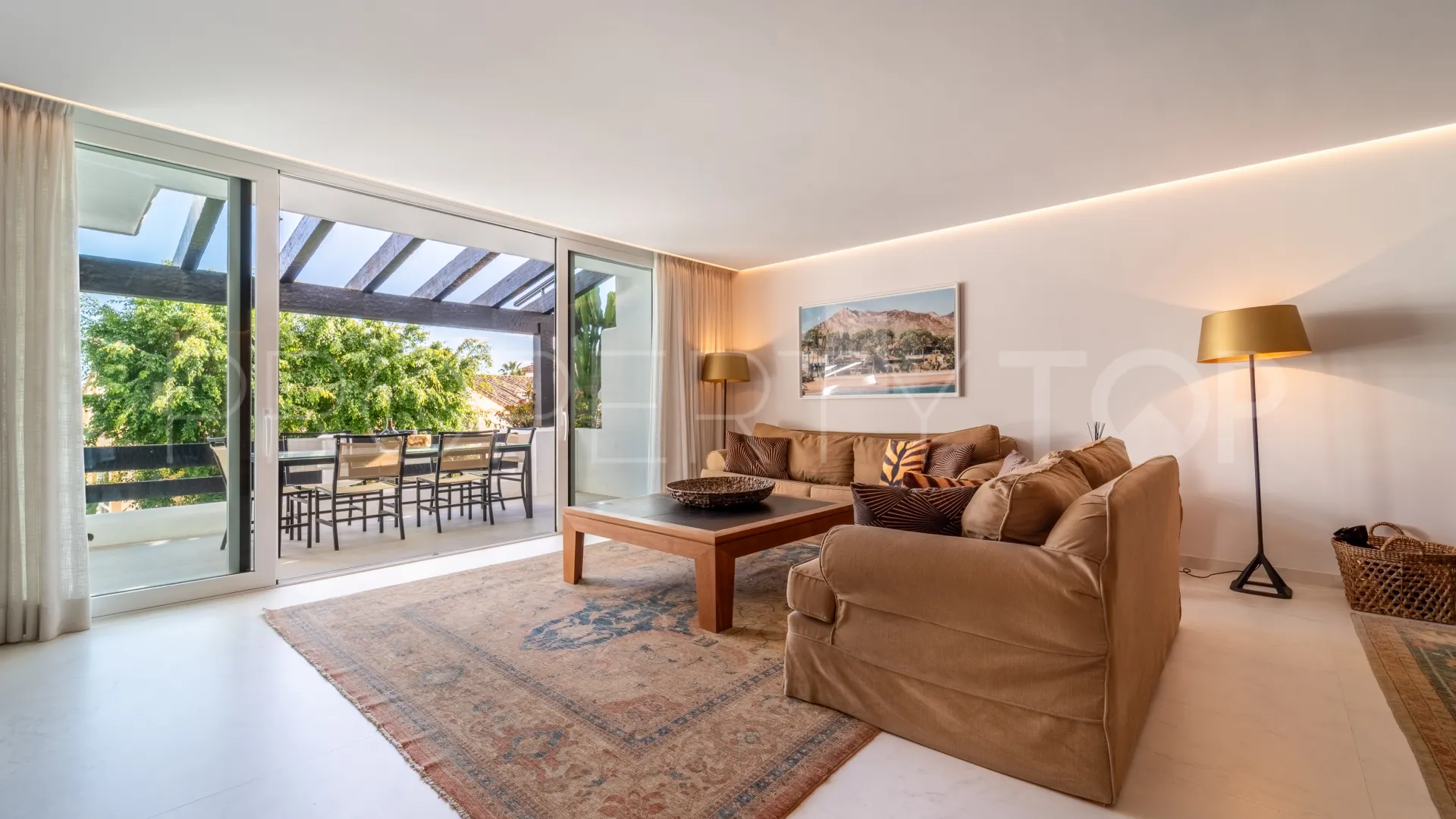For sale duplex penthouse with 3 bedrooms in Marina Puente Romano