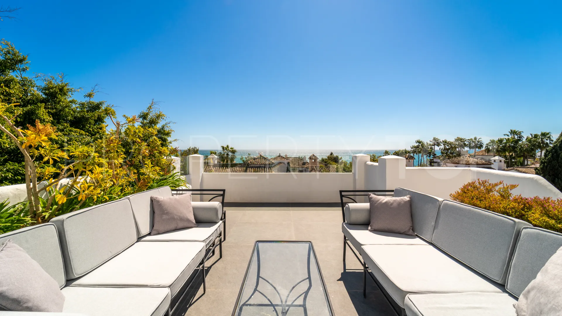 For sale duplex penthouse with 3 bedrooms in Marina Puente Romano