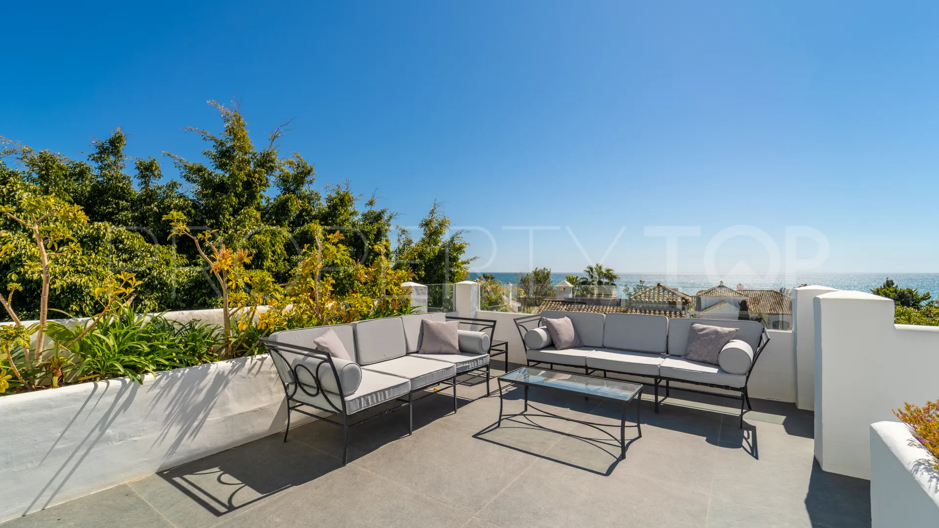 For sale duplex penthouse with 3 bedrooms in Marina Puente Romano