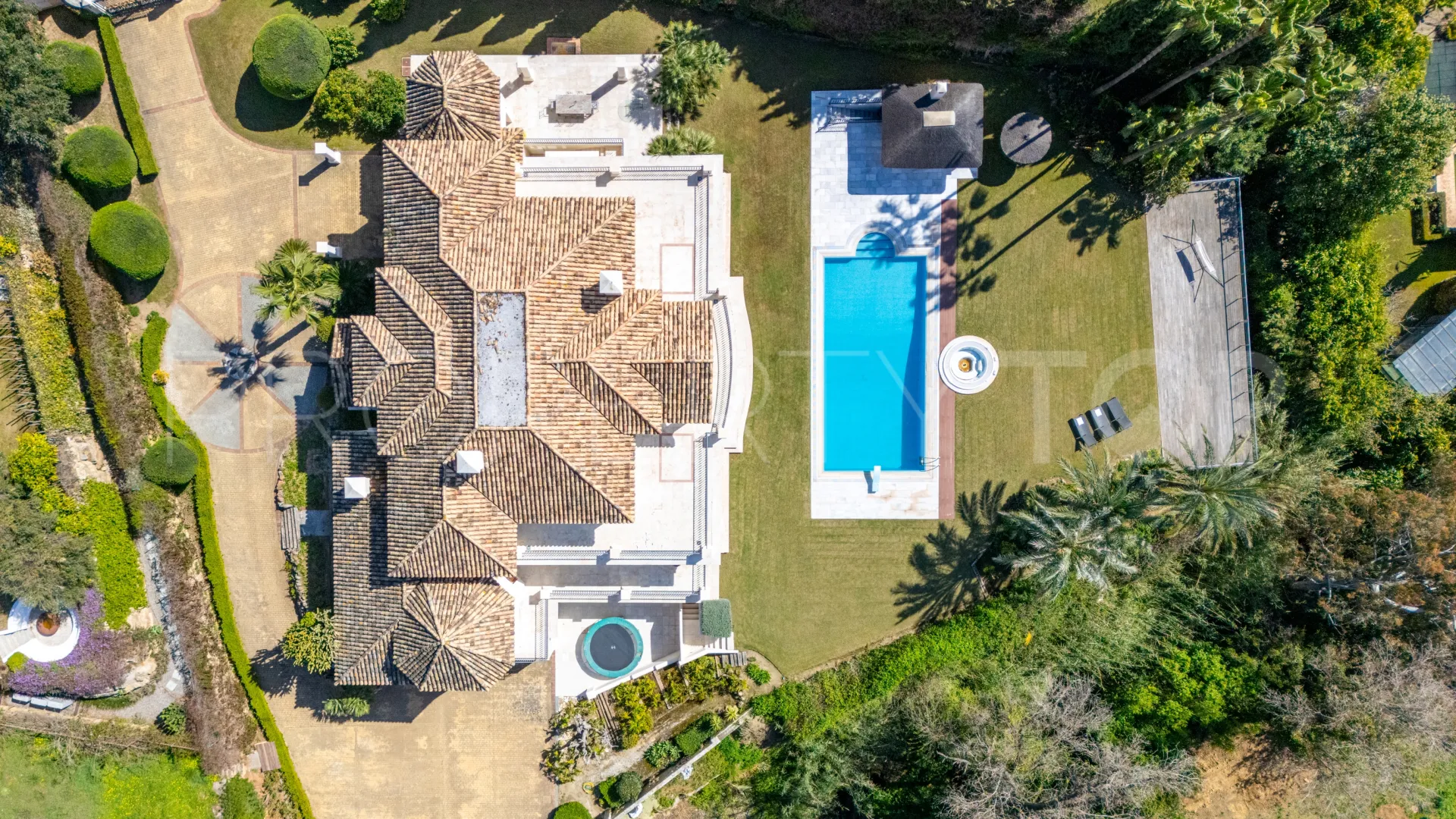 Comprar villa en Los Picos de Nagüeles de 5 dormitorios