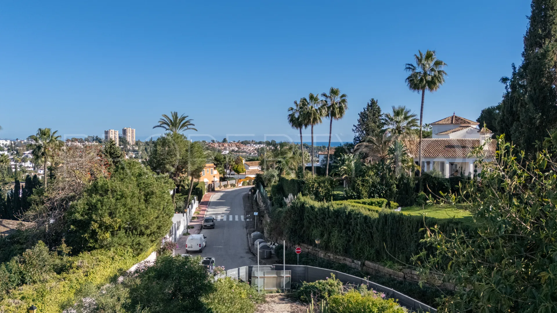 Las Brisas 6 bedrooms villa for sale