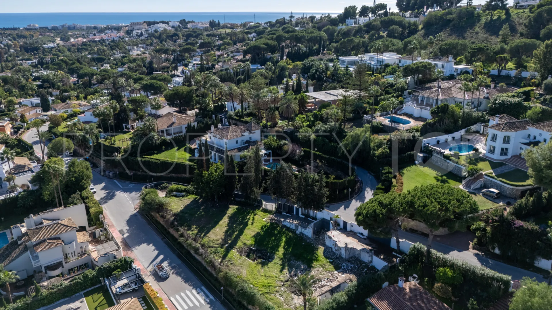 Las Brisas 6 bedrooms villa for sale