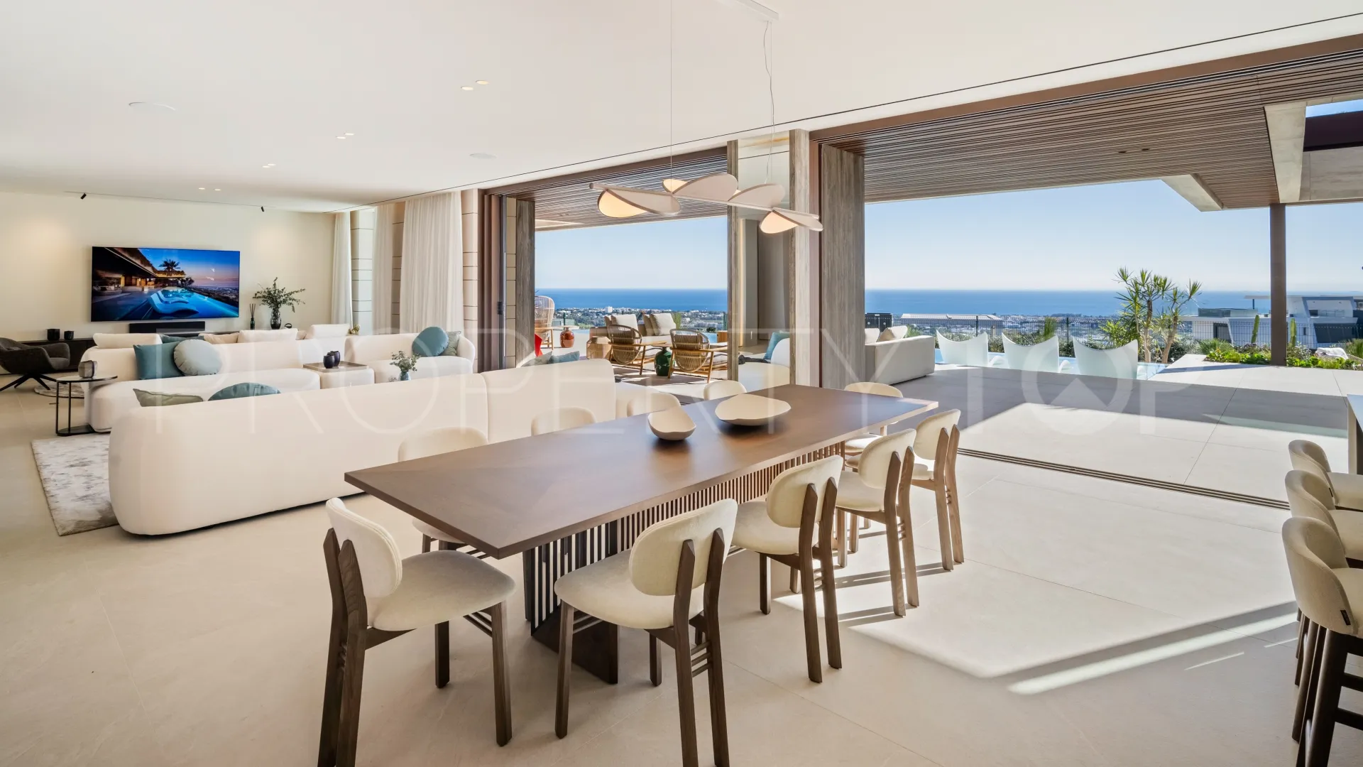 For sale villa with 6 bedrooms in Benahavis