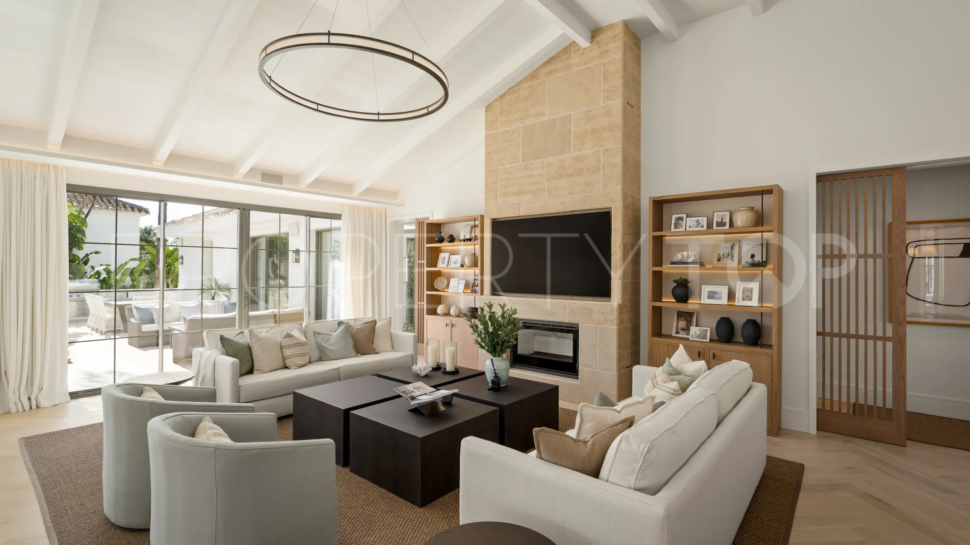 Nagüeles villa for sale