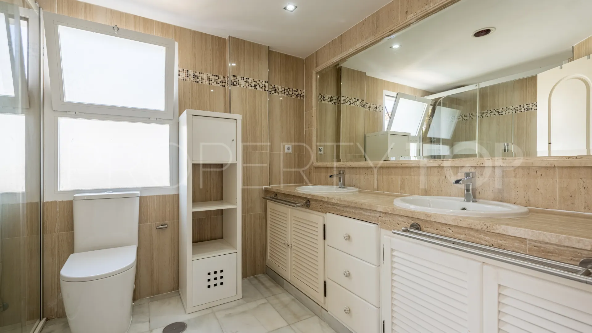 3 bedrooms town house in Arco Iris for sale