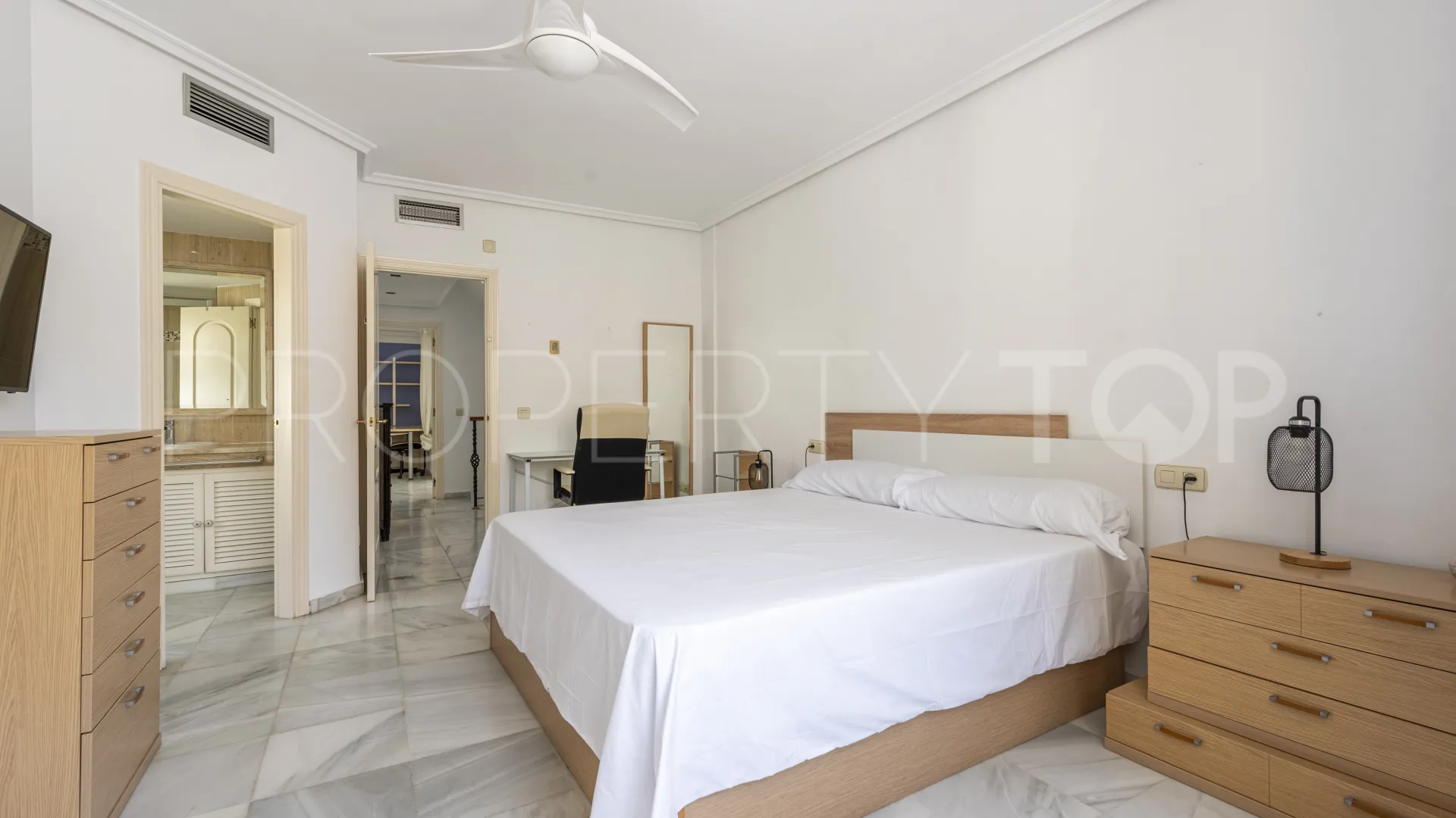 3 bedrooms town house in Arco Iris for sale