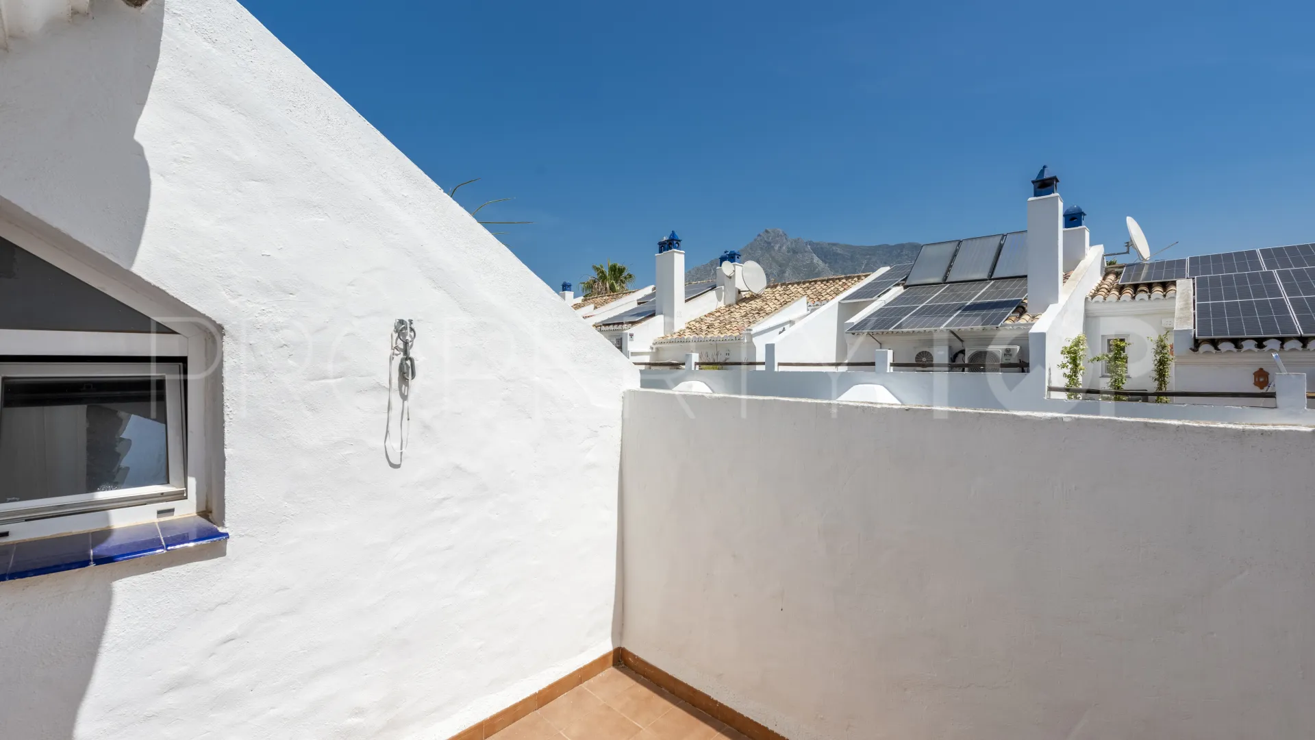 3 bedrooms town house in Arco Iris for sale