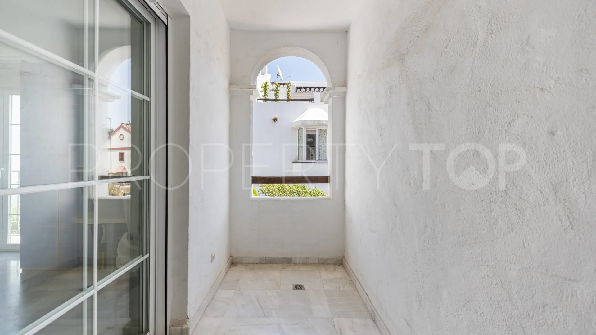 3 bedrooms town house in Arco Iris for sale