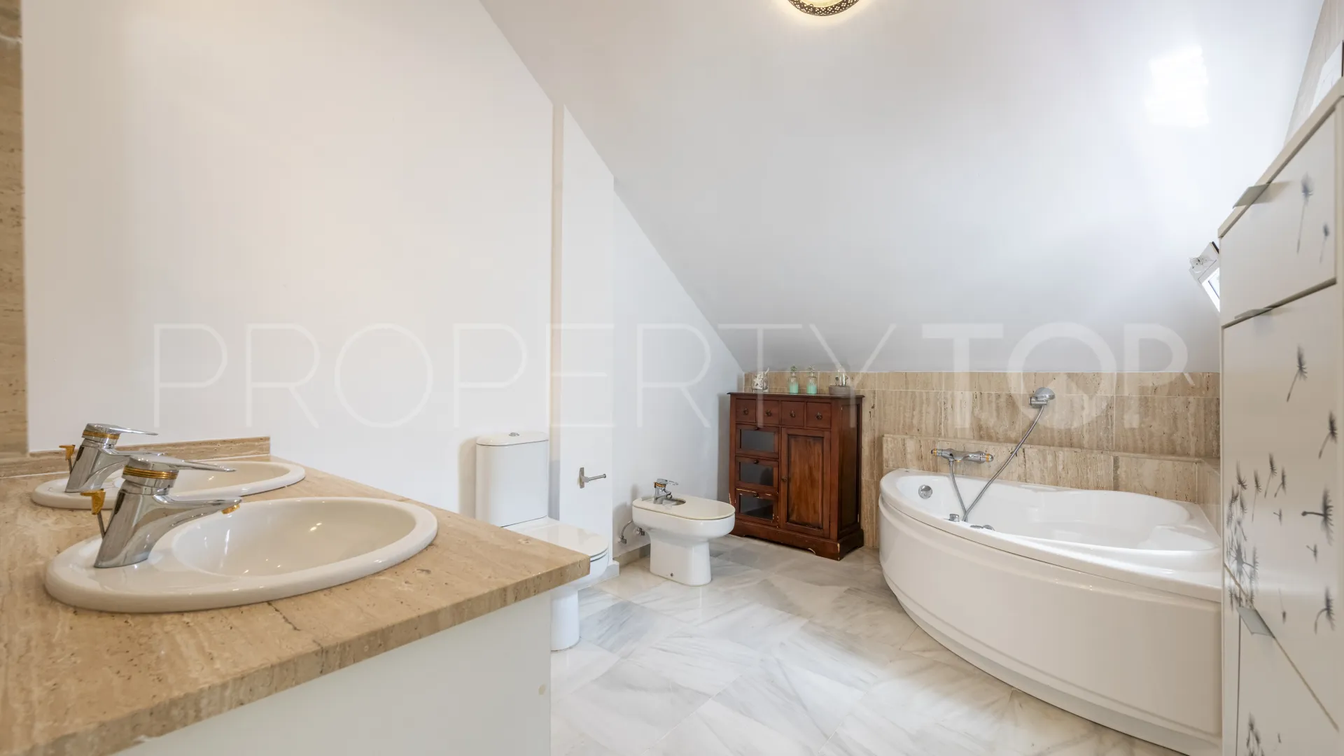 3 bedrooms town house in Arco Iris for sale