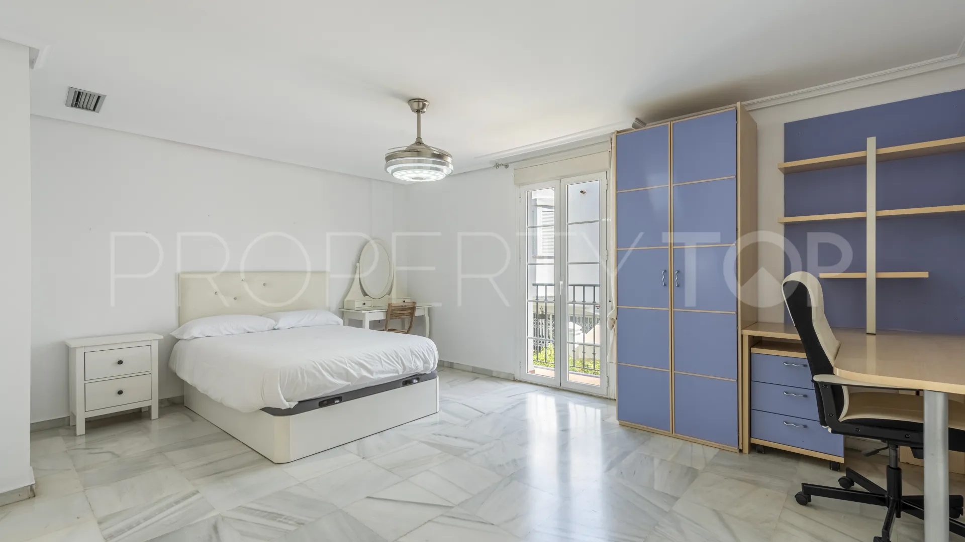 3 bedrooms town house in Arco Iris for sale