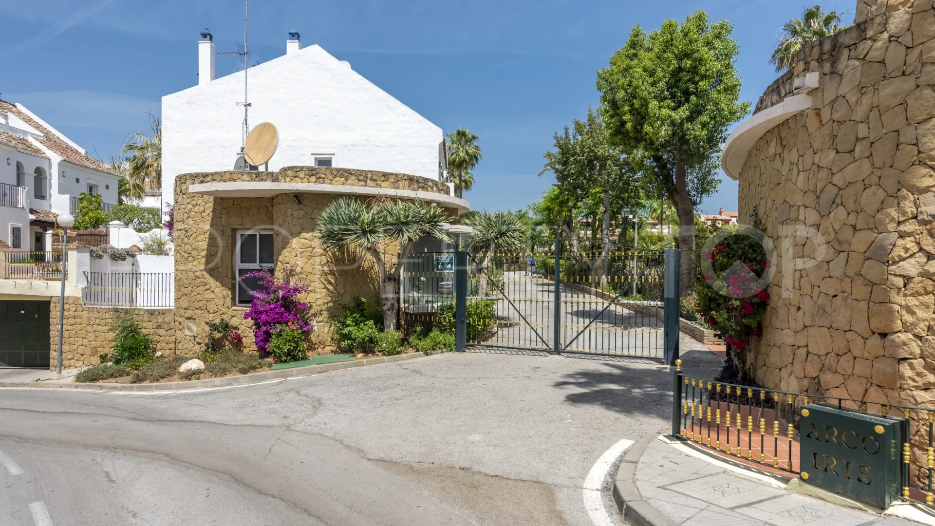 3 bedrooms town house in Arco Iris for sale