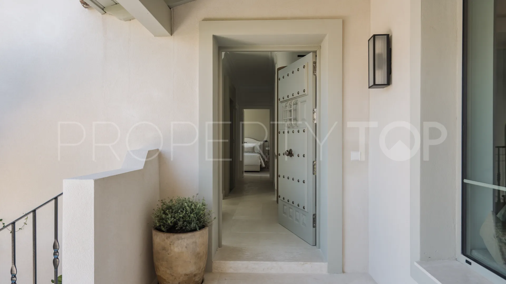 Comprar villa en Nueva Andalucia
