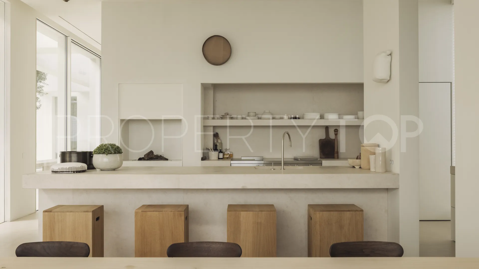 Villa for sale in Los Altos de los Monteros