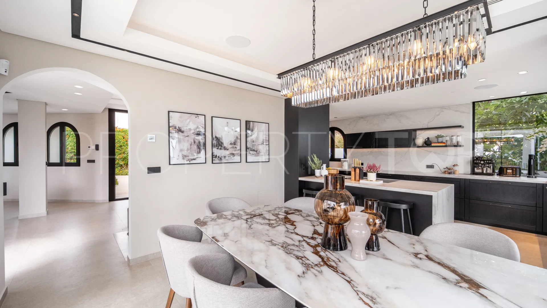 Villa a la venta en Los Arqueros de 5 dormitorios