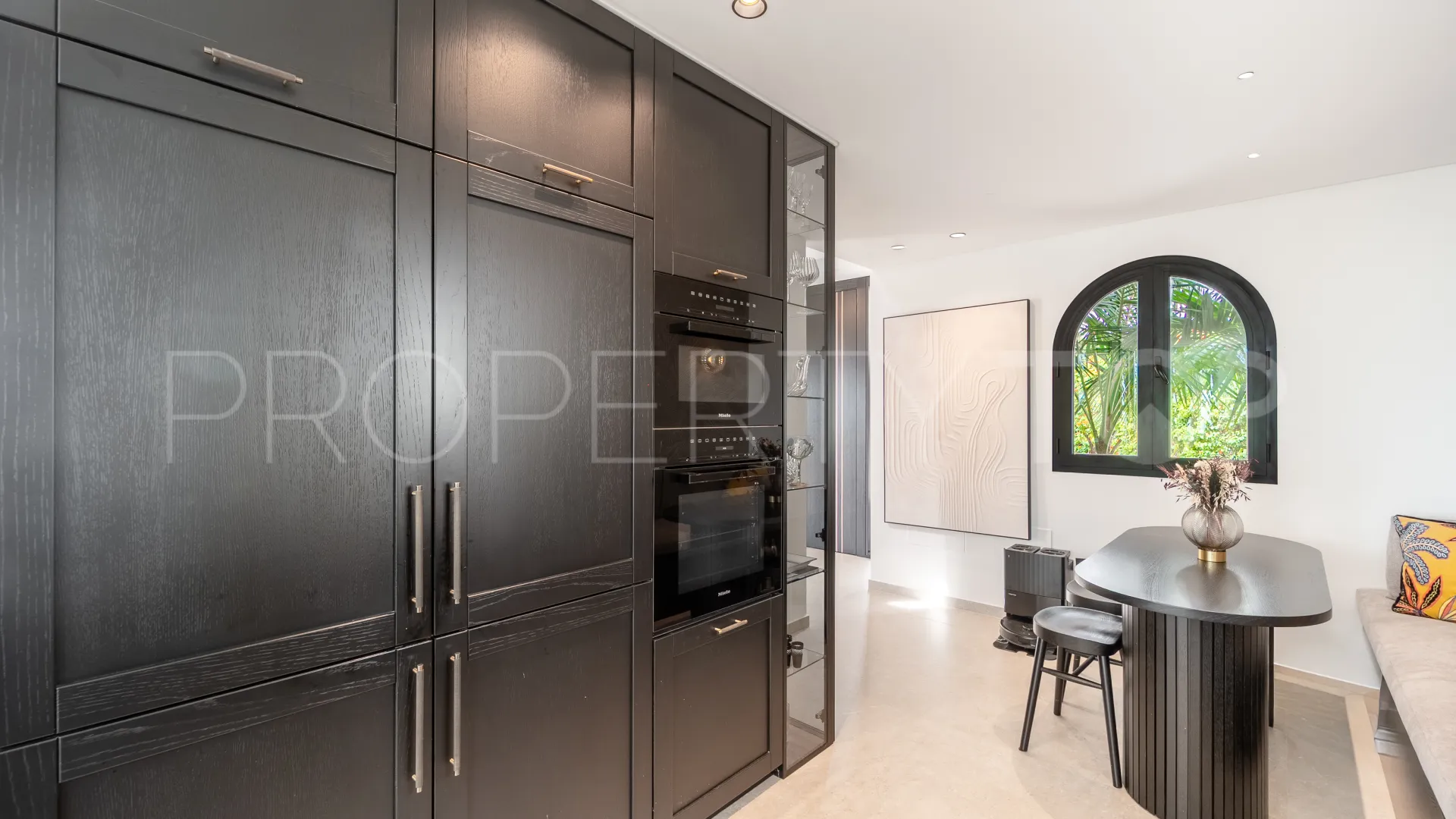 Villa a la venta en Los Arqueros de 5 dormitorios