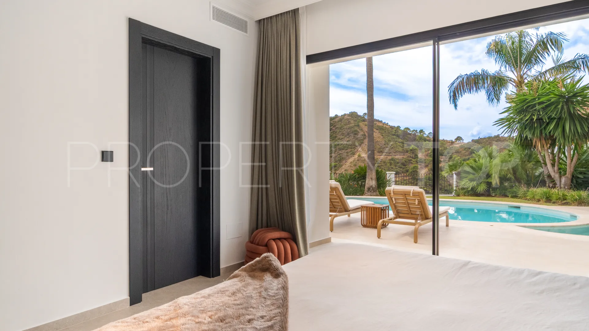 Villa a la venta en Los Arqueros de 5 dormitorios