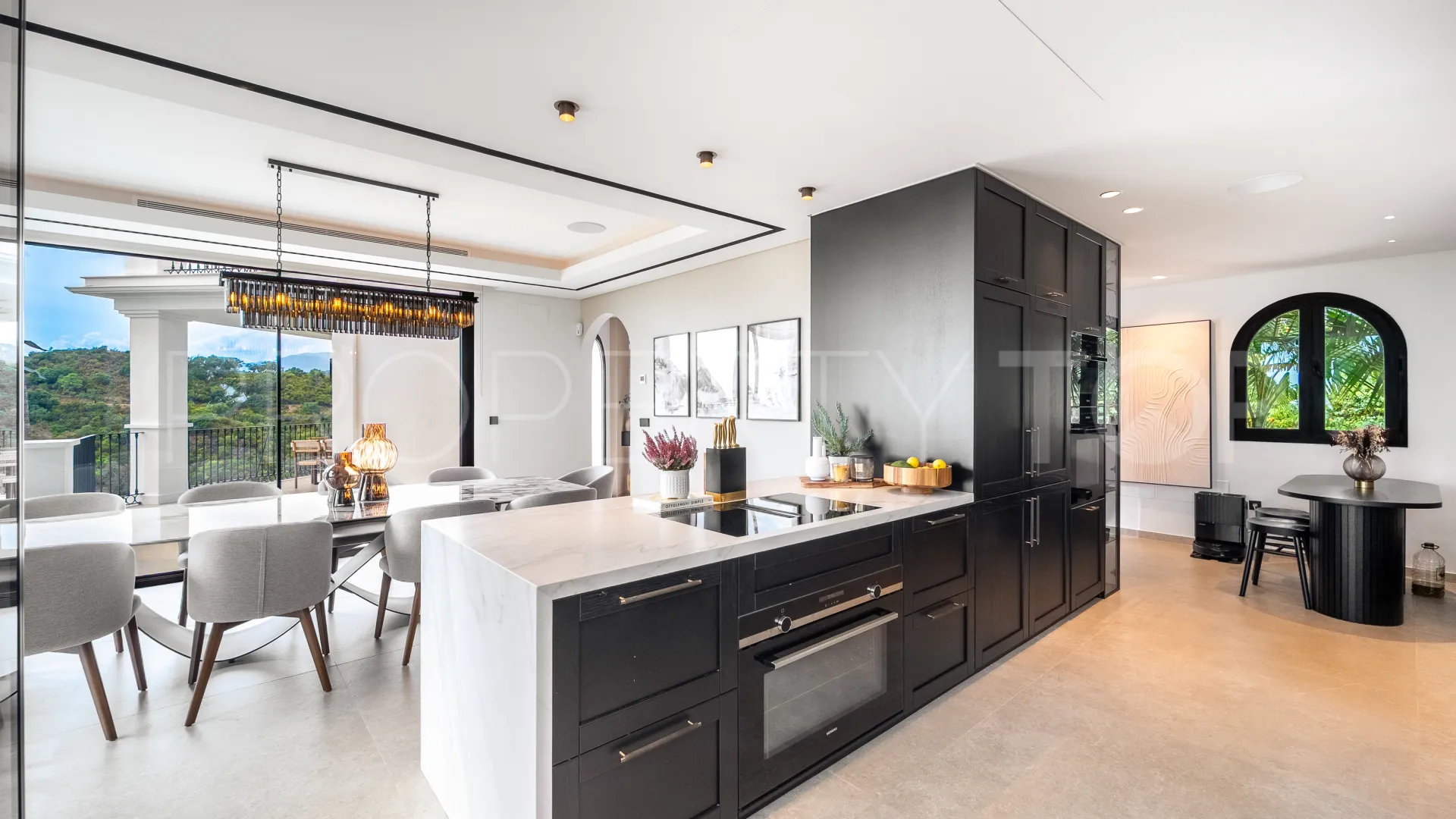 Villa a la venta en Los Arqueros de 5 dormitorios