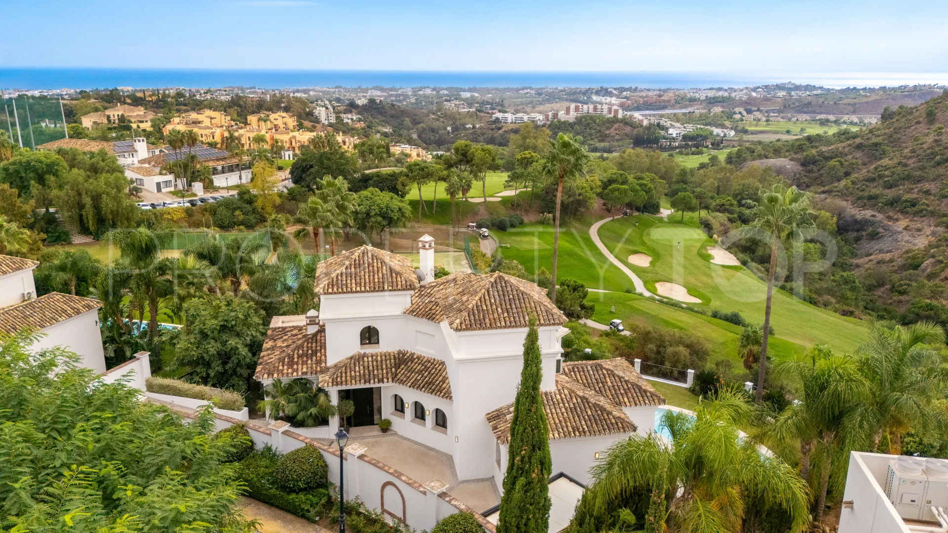 Villa a la venta en Los Arqueros de 5 dormitorios