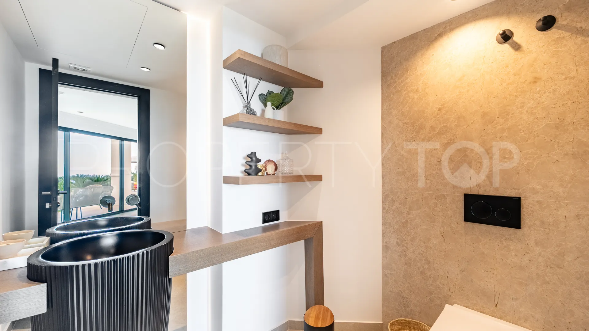 Villa a la venta en Los Arqueros de 5 dormitorios
