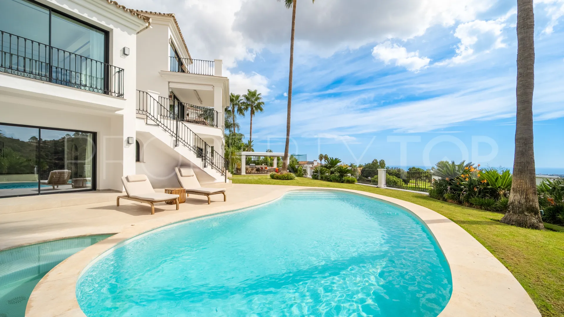 Villa a la venta en Los Arqueros de 5 dormitorios