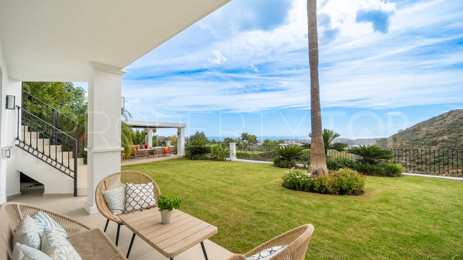 Villa a la venta en Los Arqueros de 5 dormitorios