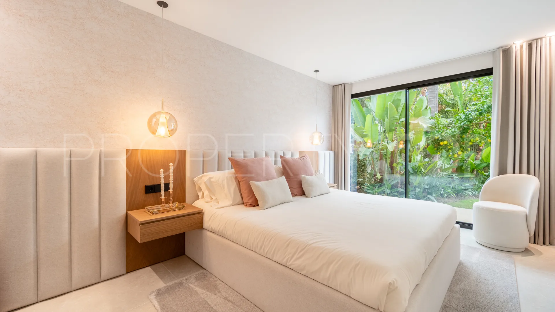Villa a la venta en Los Arqueros de 5 dormitorios
