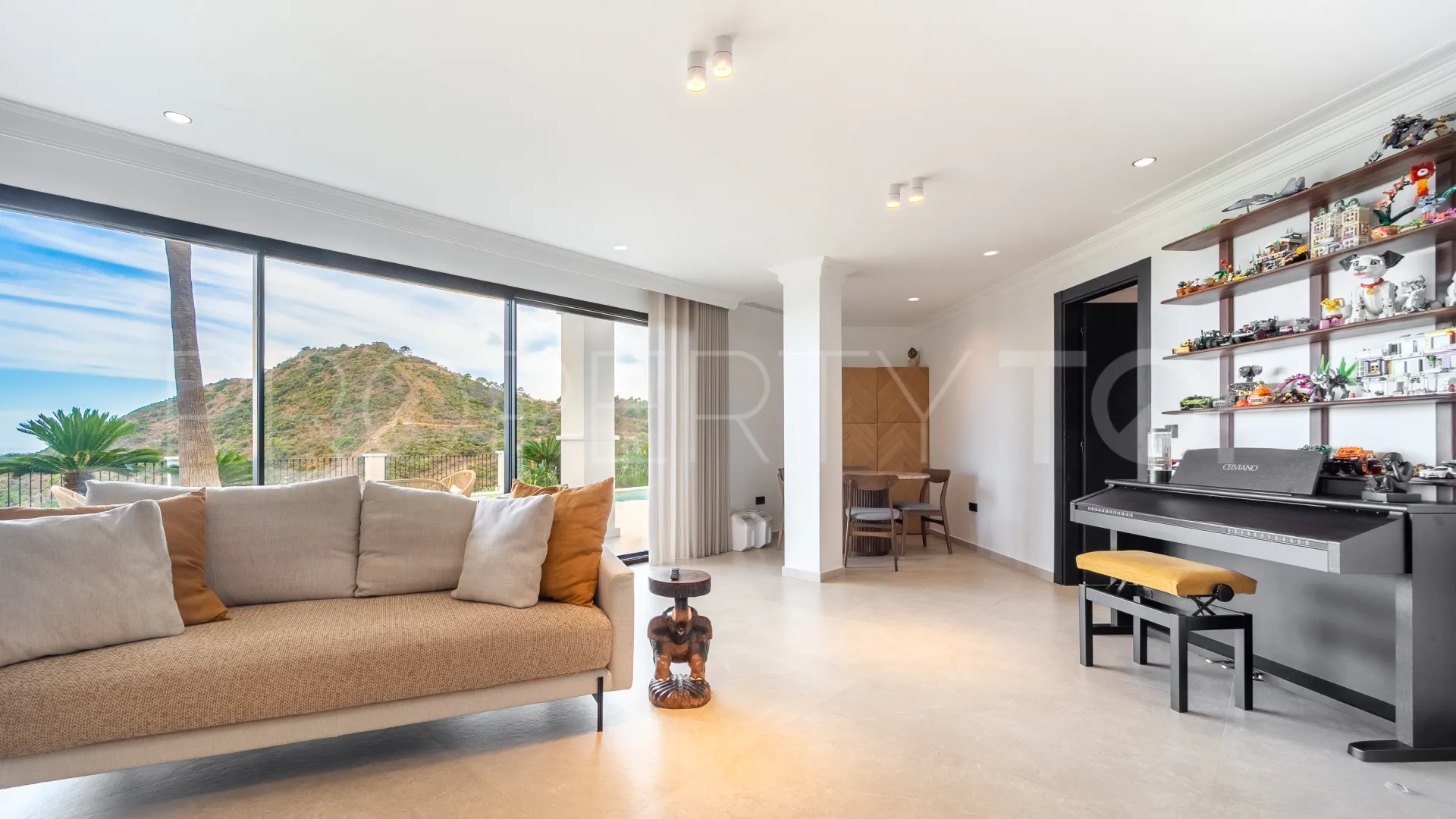 Villa a la venta en Los Arqueros de 5 dormitorios