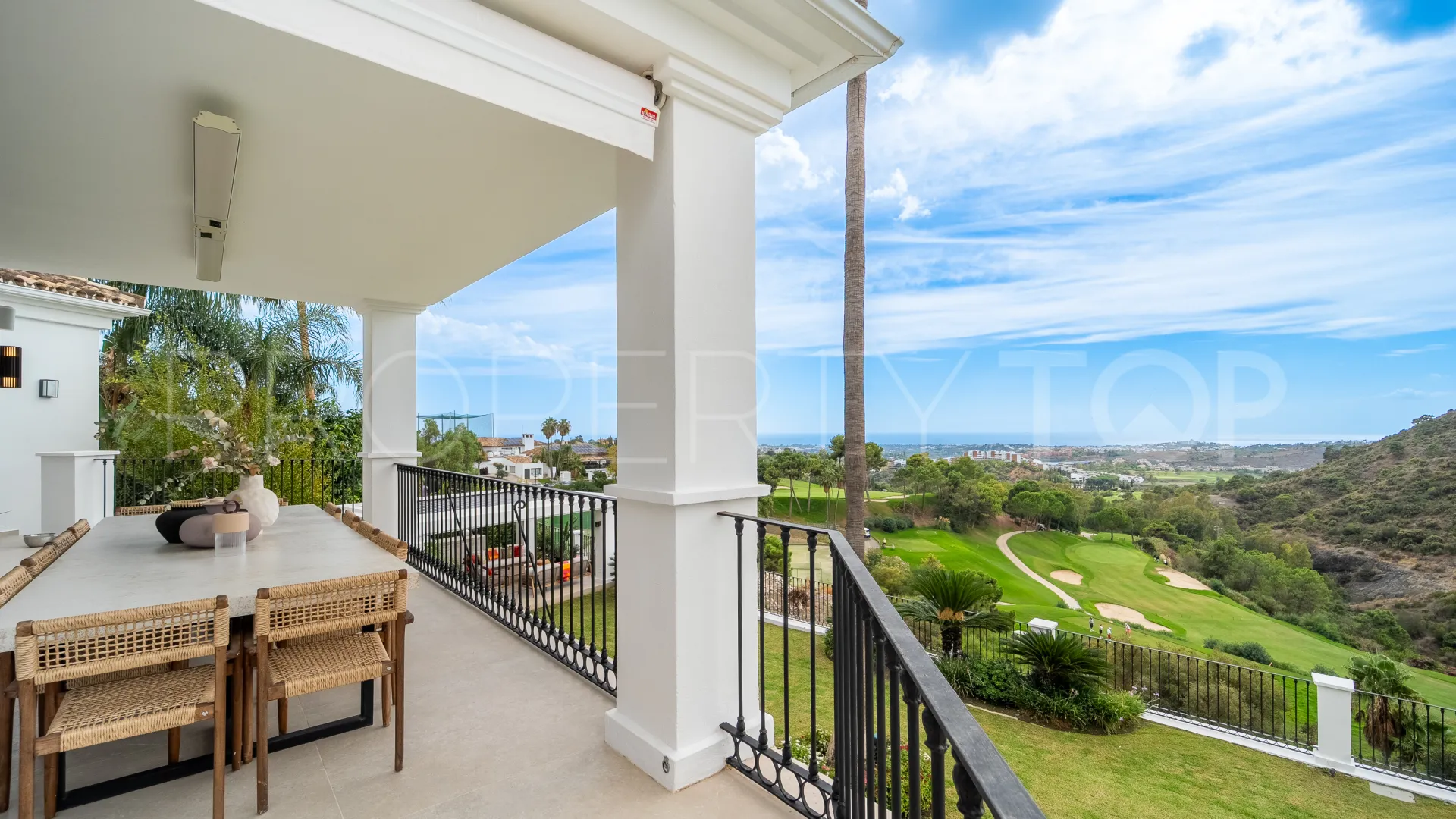 Villa a la venta en Los Arqueros de 5 dormitorios