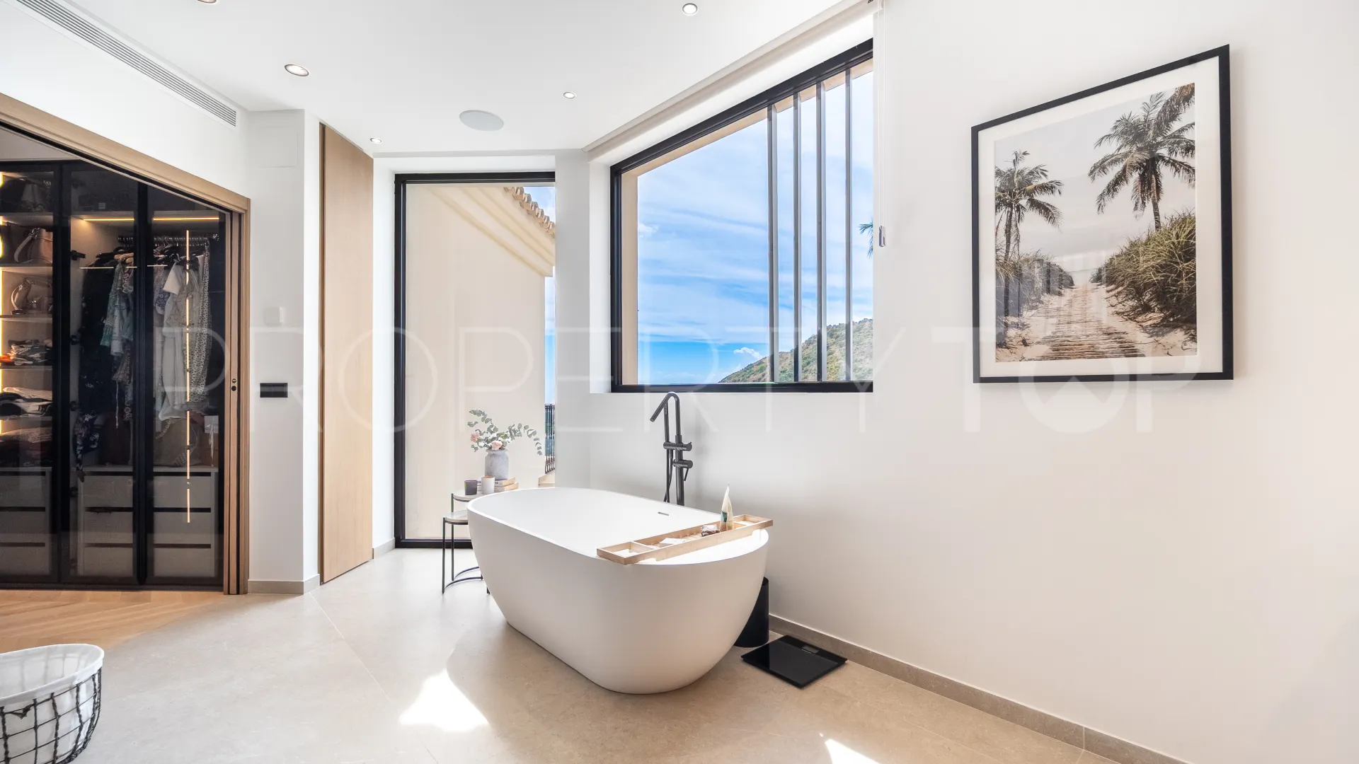 Villa a la venta en Los Arqueros de 5 dormitorios