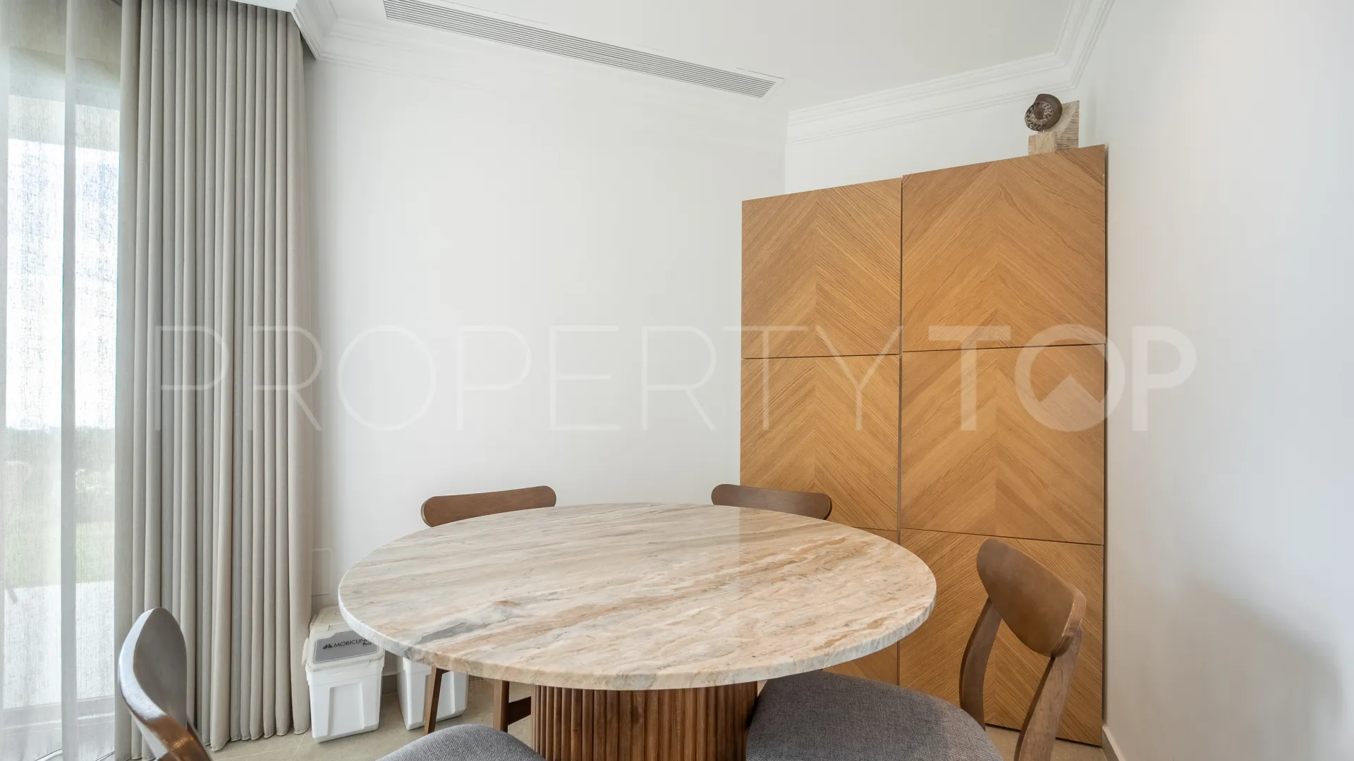 Villa a la venta en Los Arqueros de 5 dormitorios