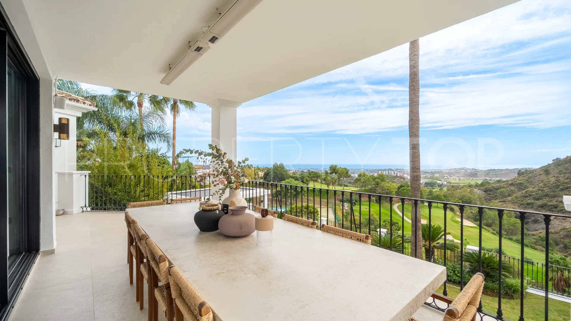Villa a la venta en Los Arqueros de 5 dormitorios