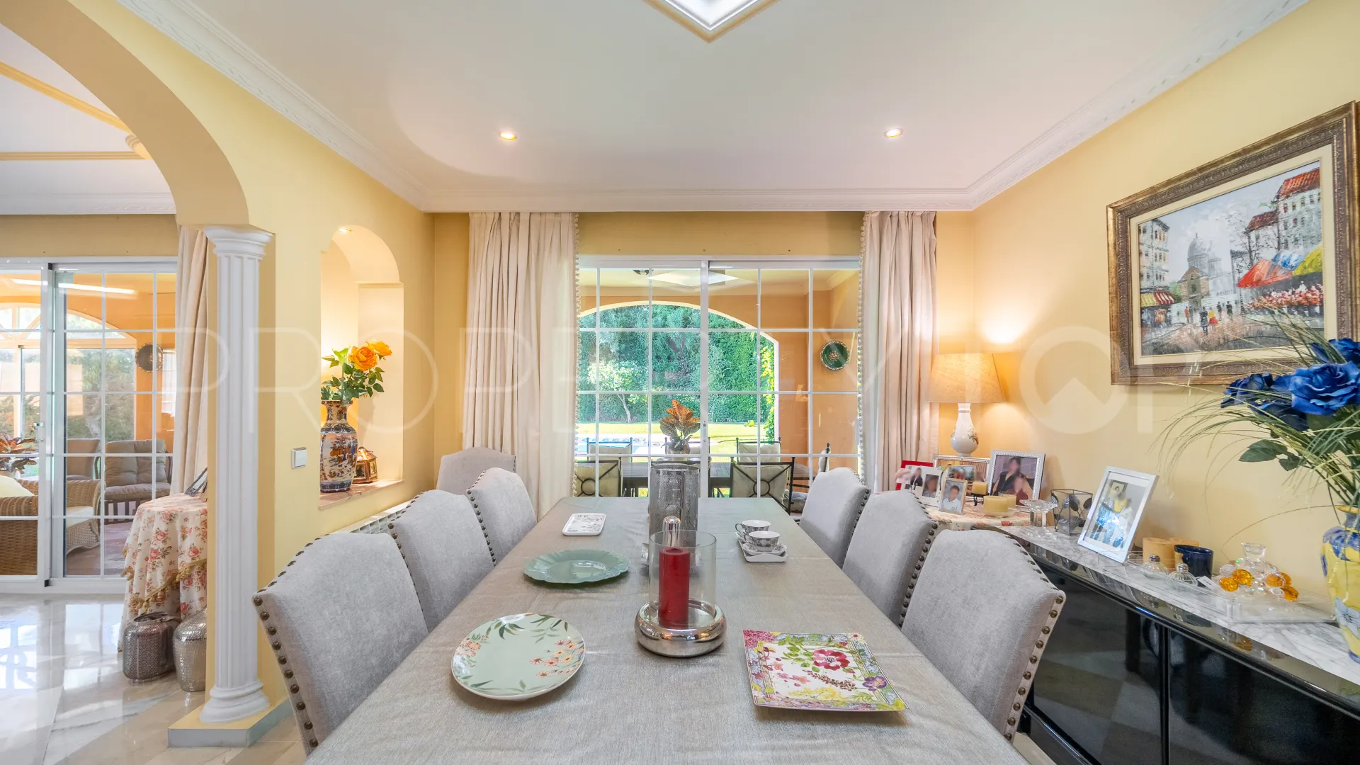 Se vende villa en Atalaya de Rio Verde con 5 dormitorios