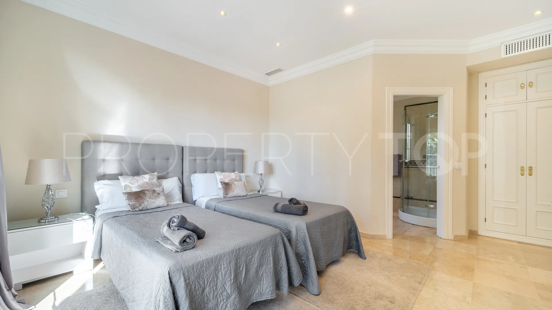 Villa for sale in Nueva Atalaya with 4 bedrooms
