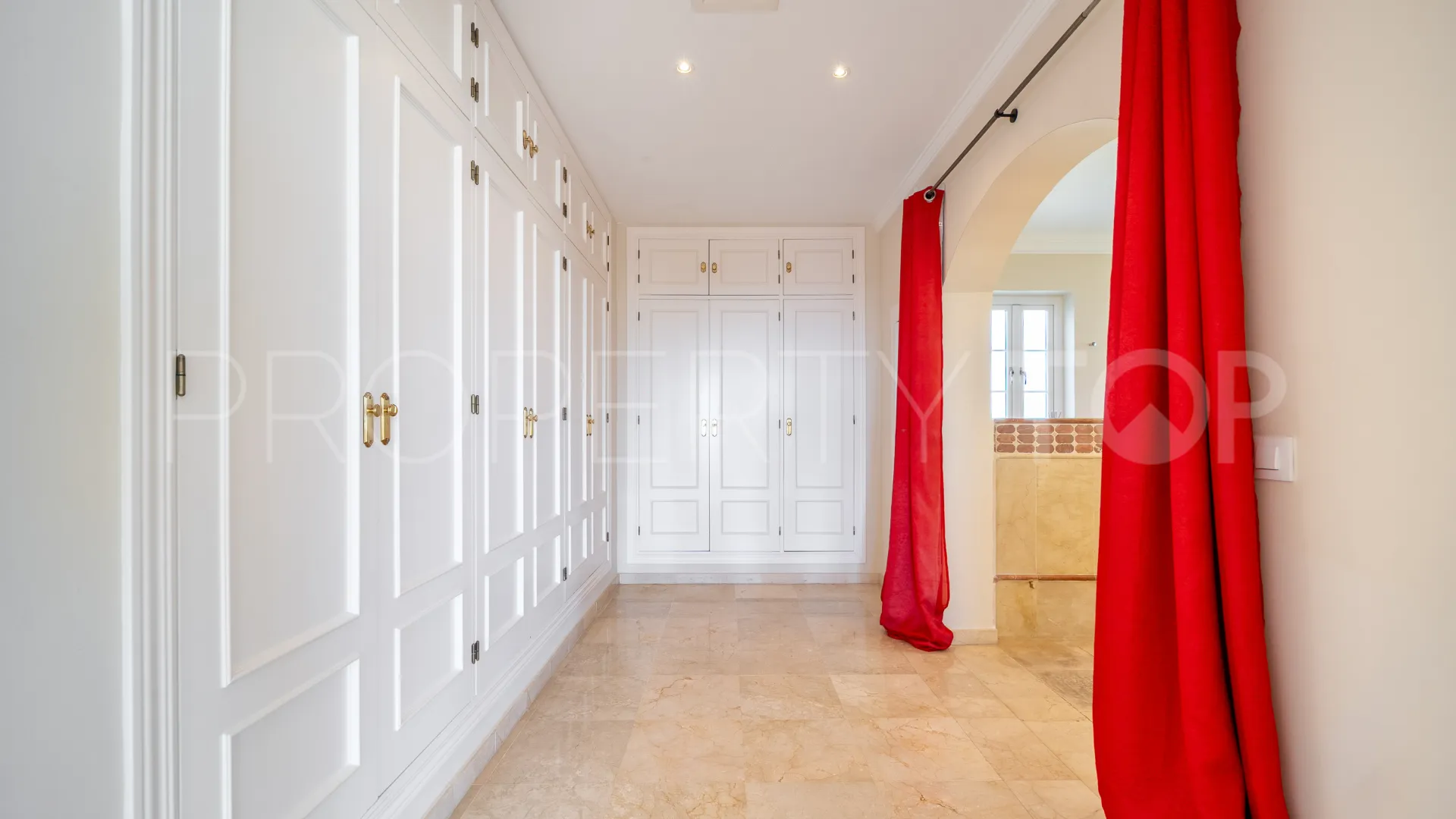 Villa for sale in Nueva Atalaya with 4 bedrooms