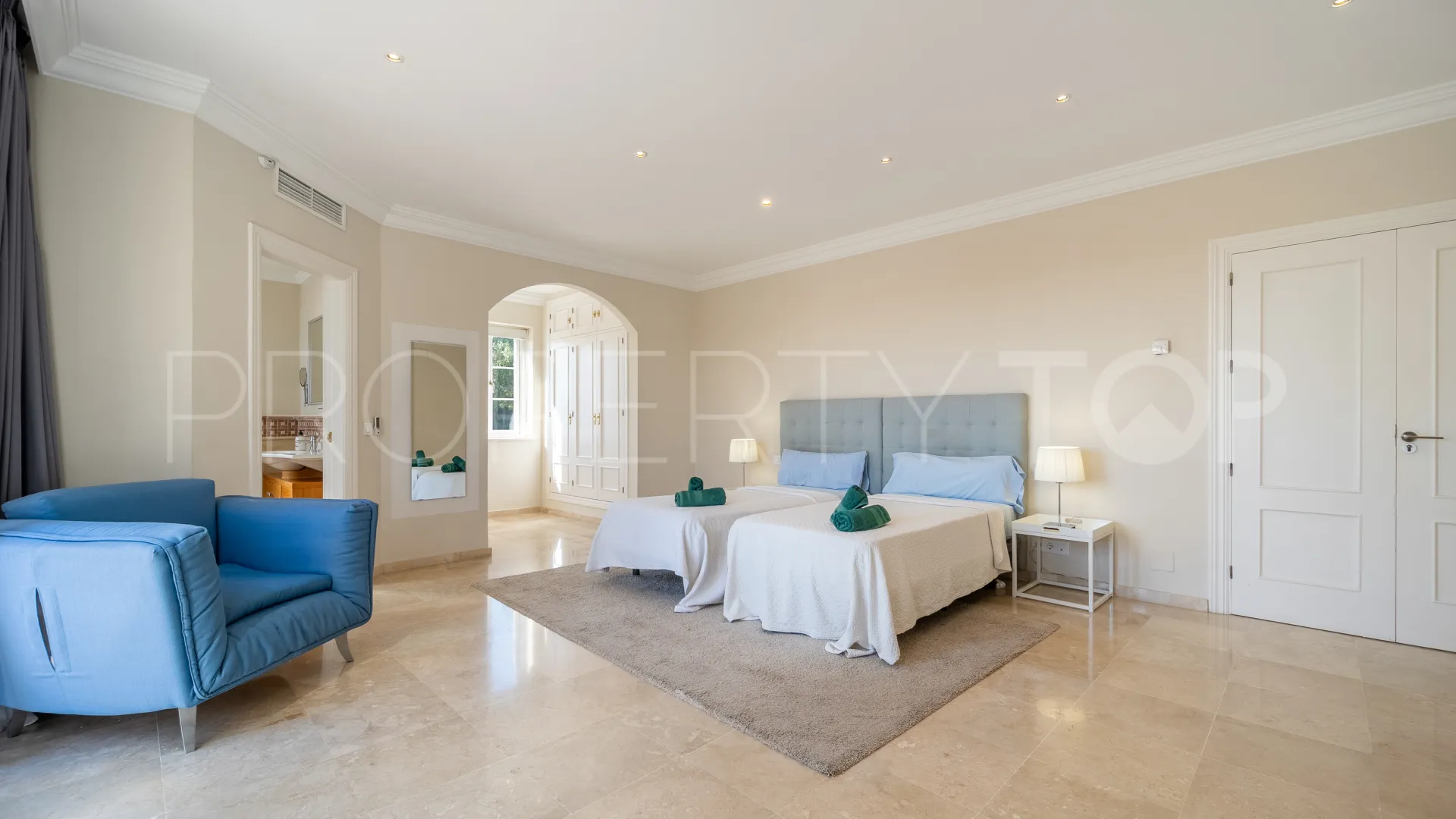 Villa for sale in Nueva Atalaya with 4 bedrooms