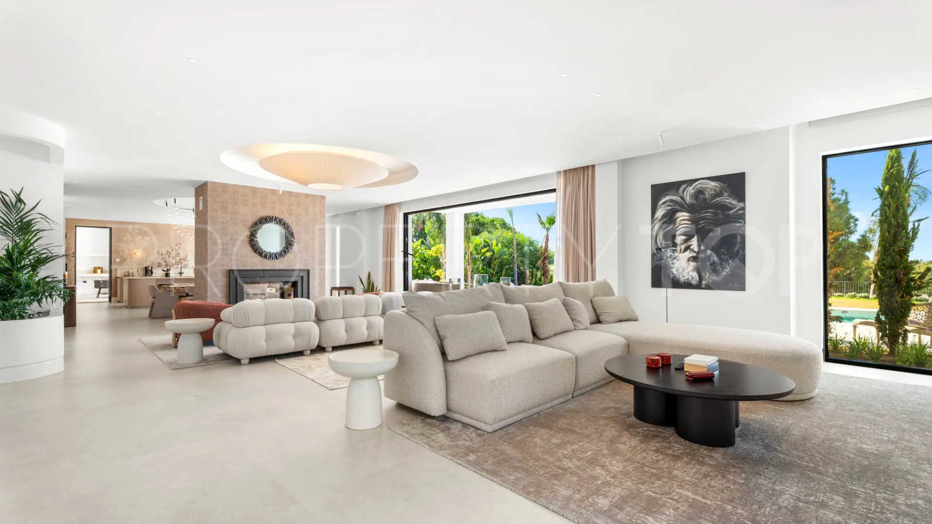 Villa for sale in El Paraiso