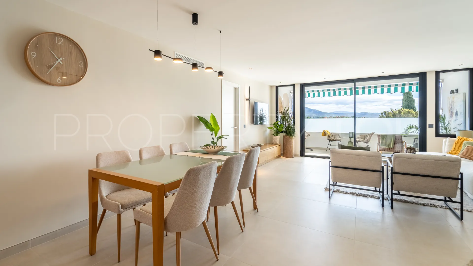 Se vende apartamento en Conjunto Casaño