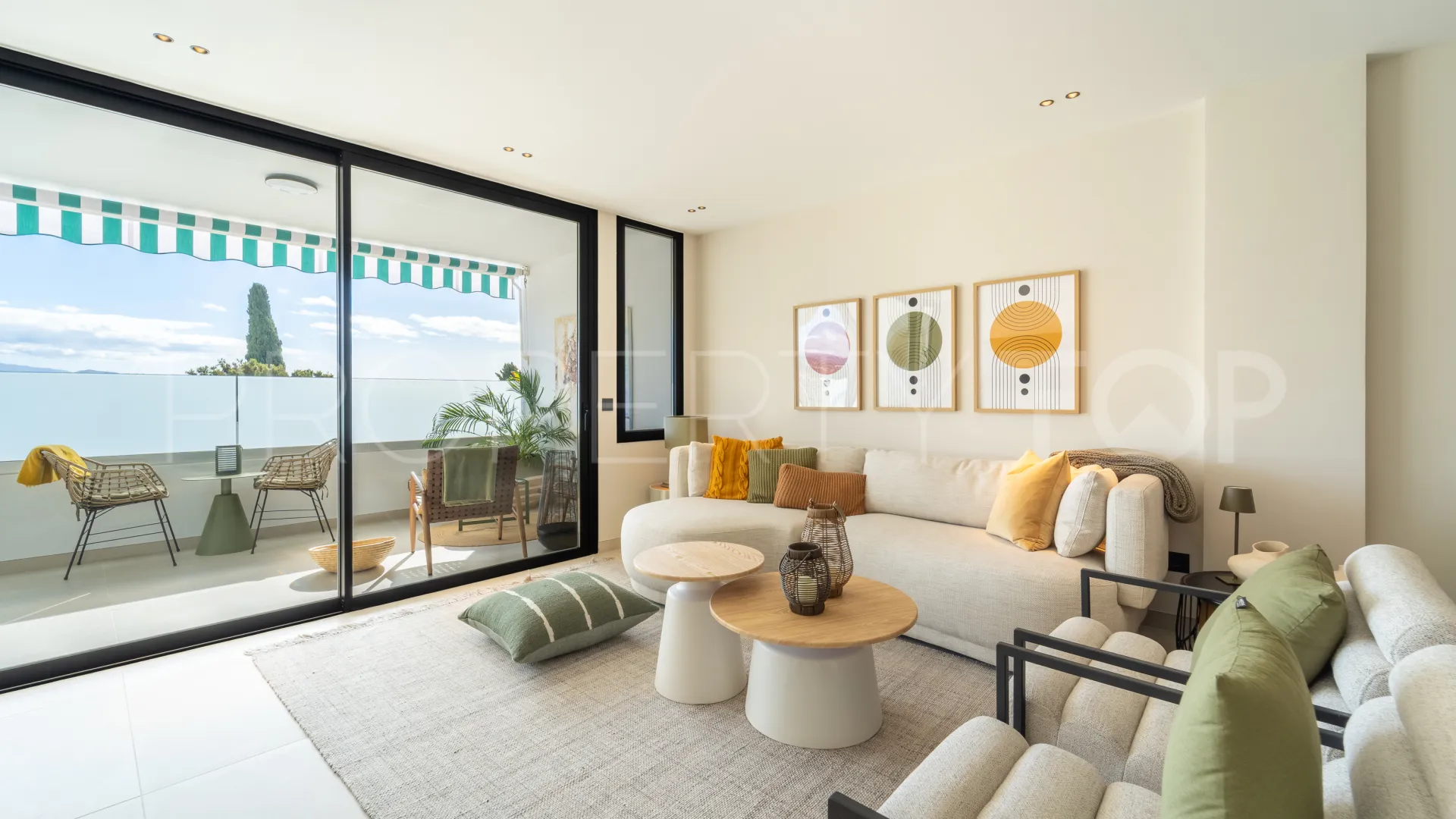 Se vende apartamento en Conjunto Casaño