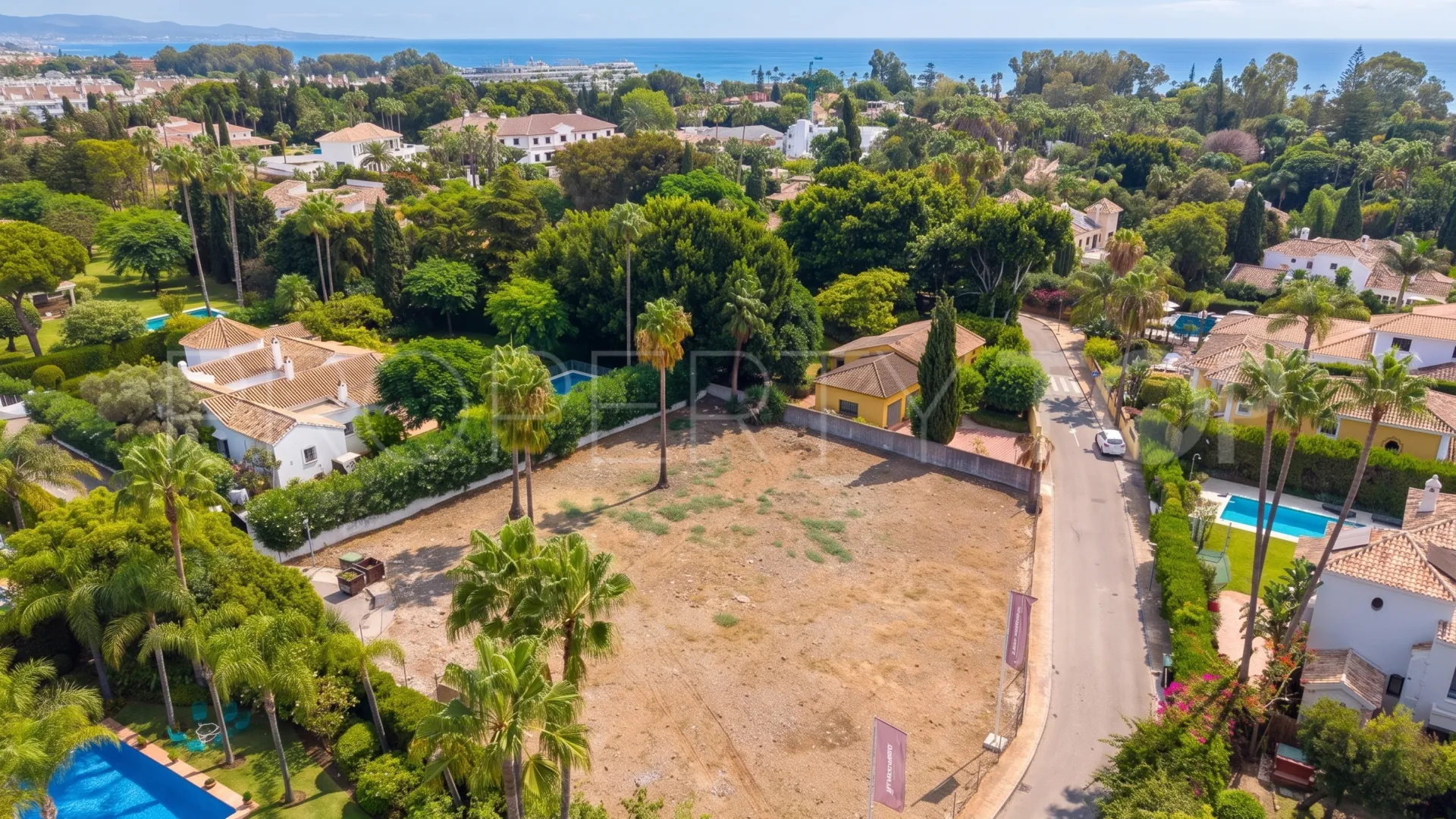 Comprar parcela en Guadalmina Baja