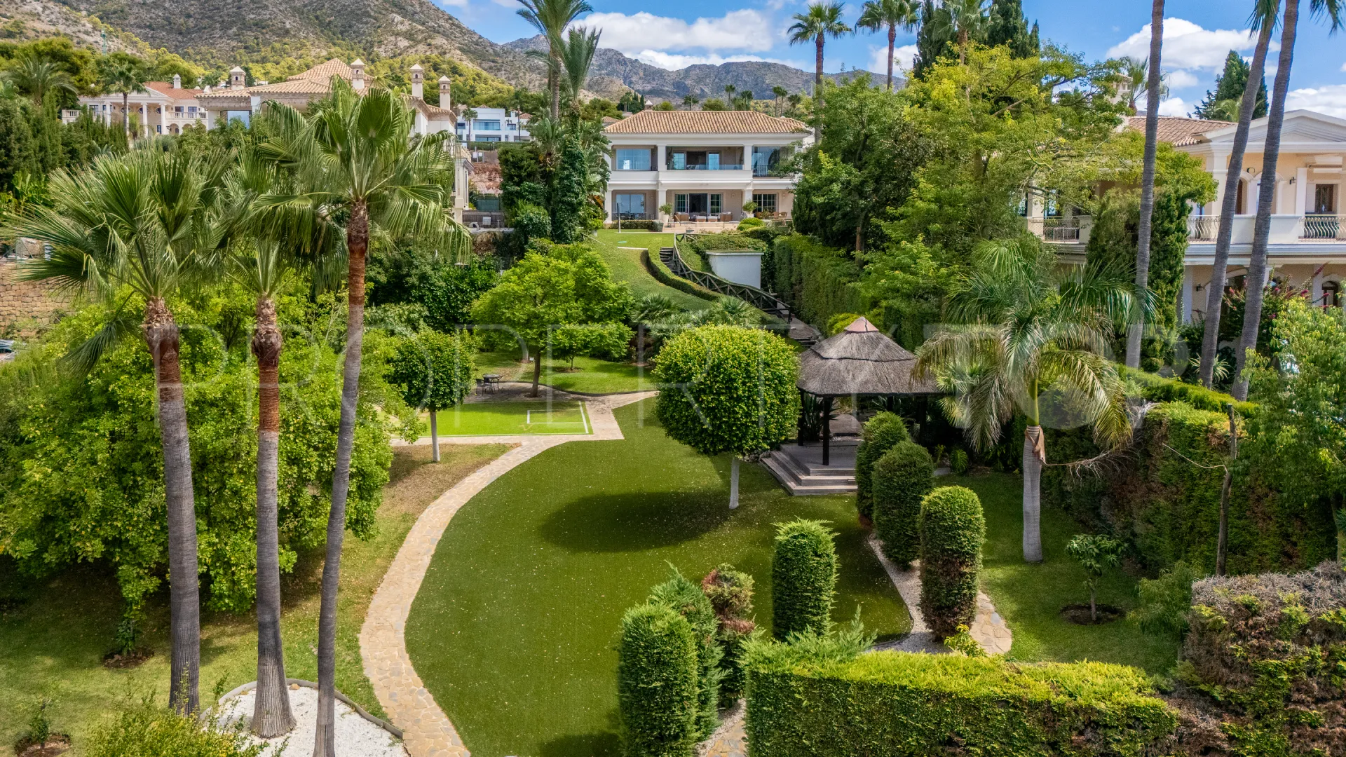Villa con 5 dormitorios en venta en Sierra Blanca